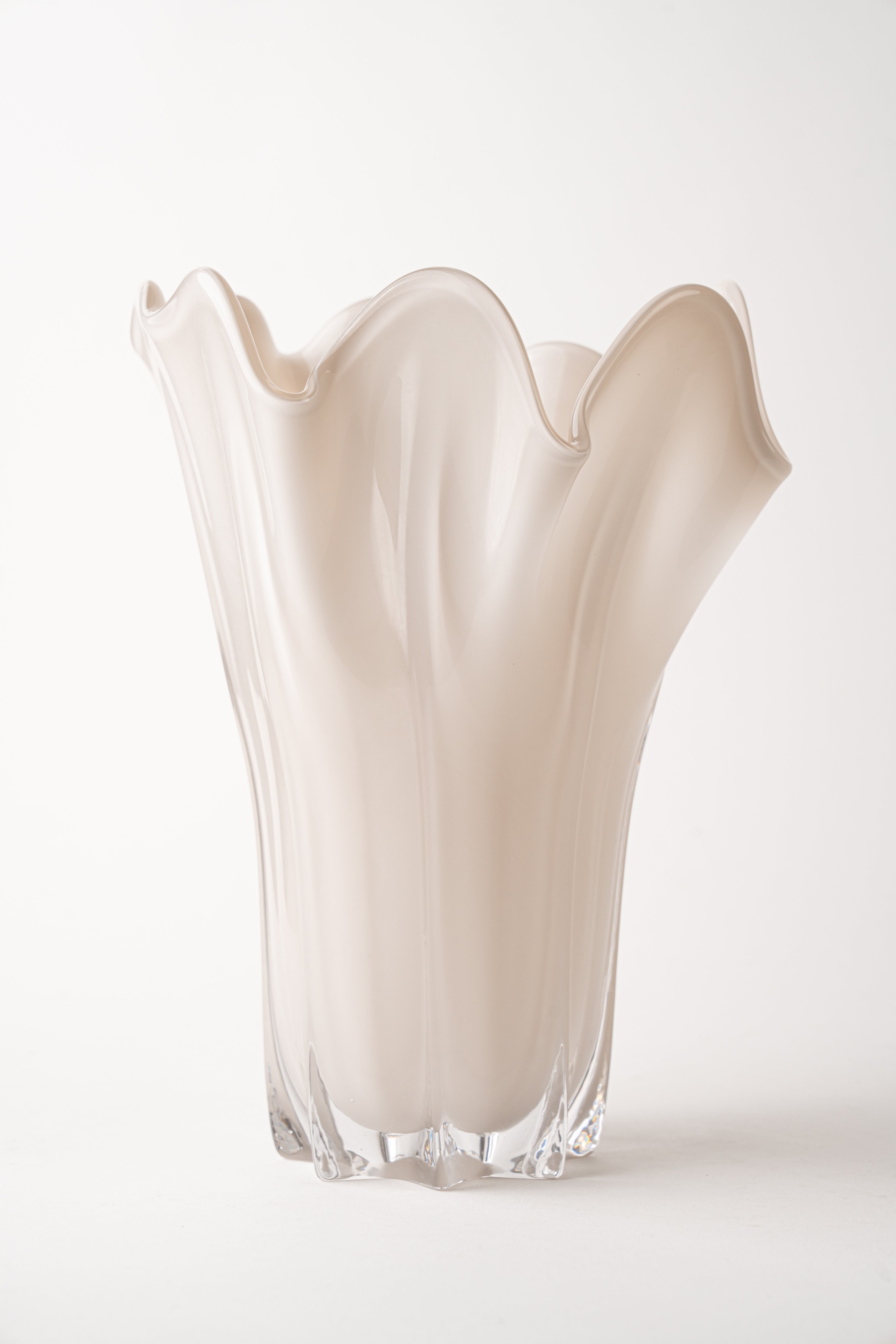 THE LOTUS LEAF VASE