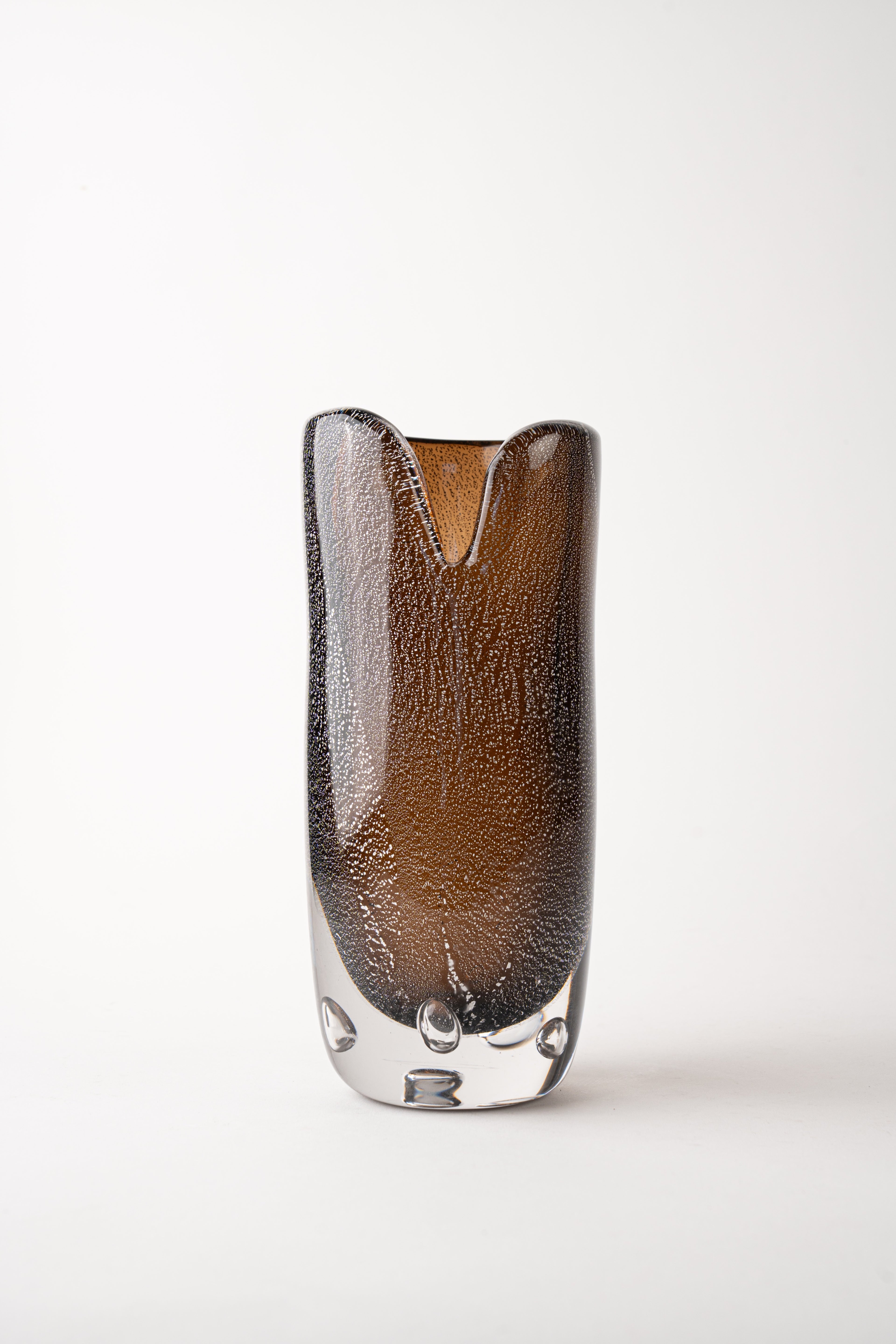 V NOTCH VASE - TALL