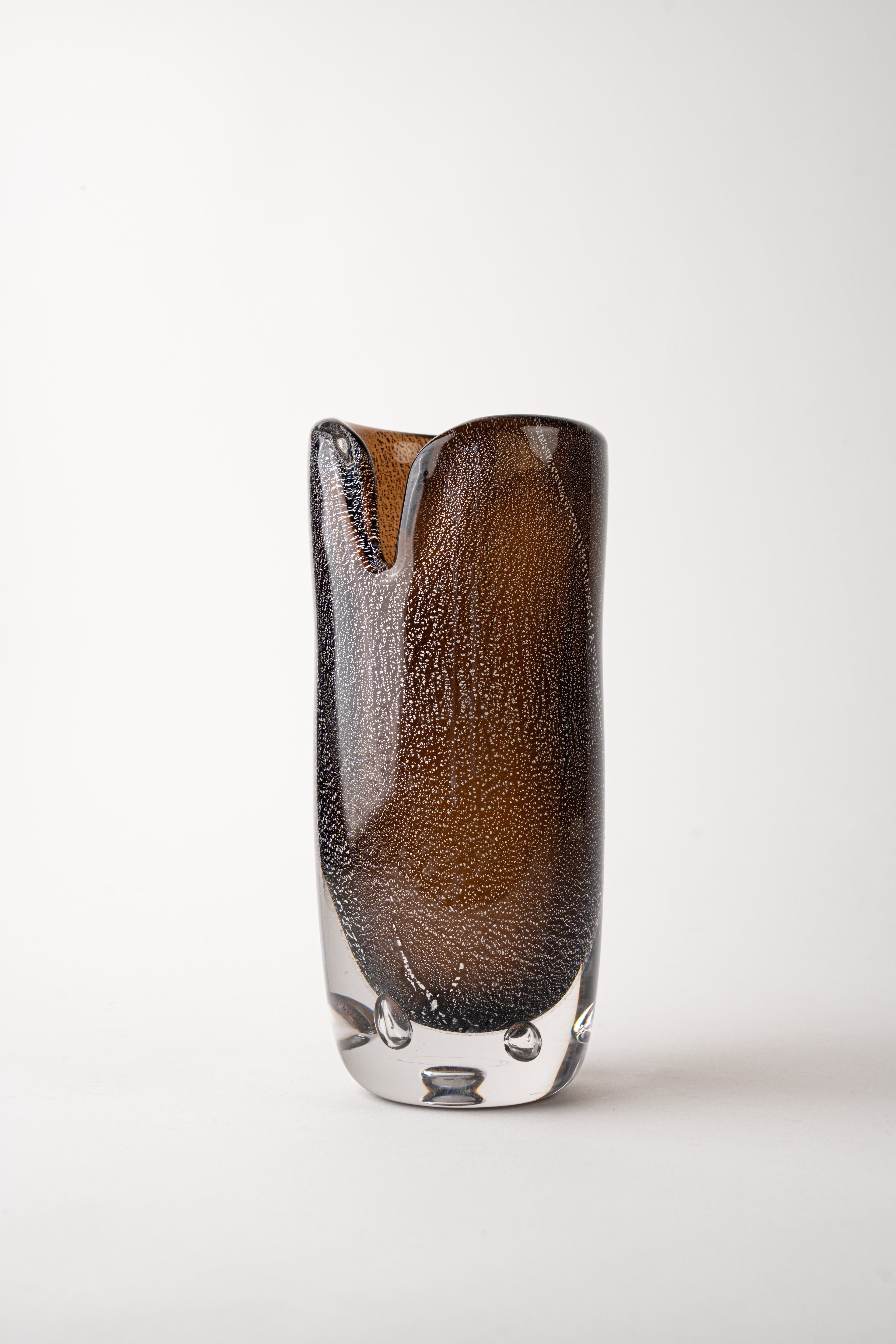 V NOTCH VASE - TALL