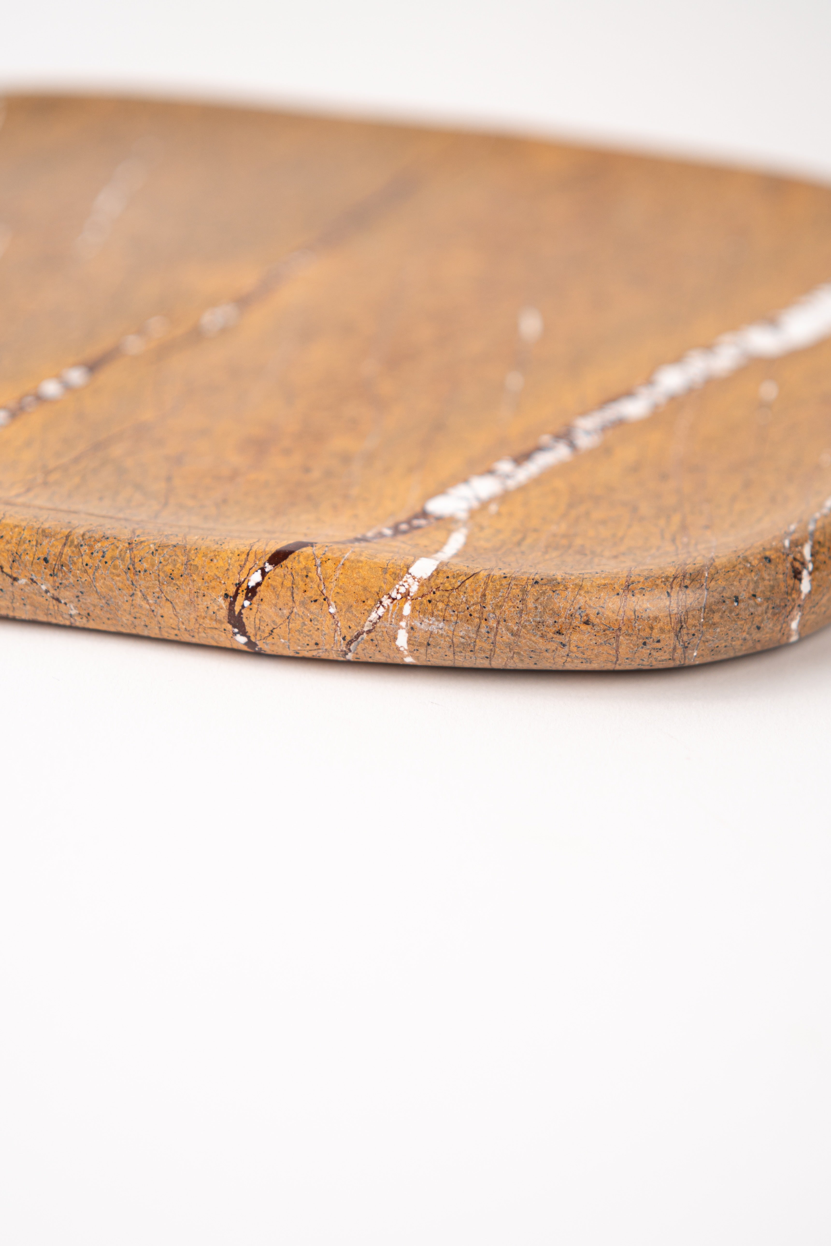 SIMPLE STONE PLATE - BROWN