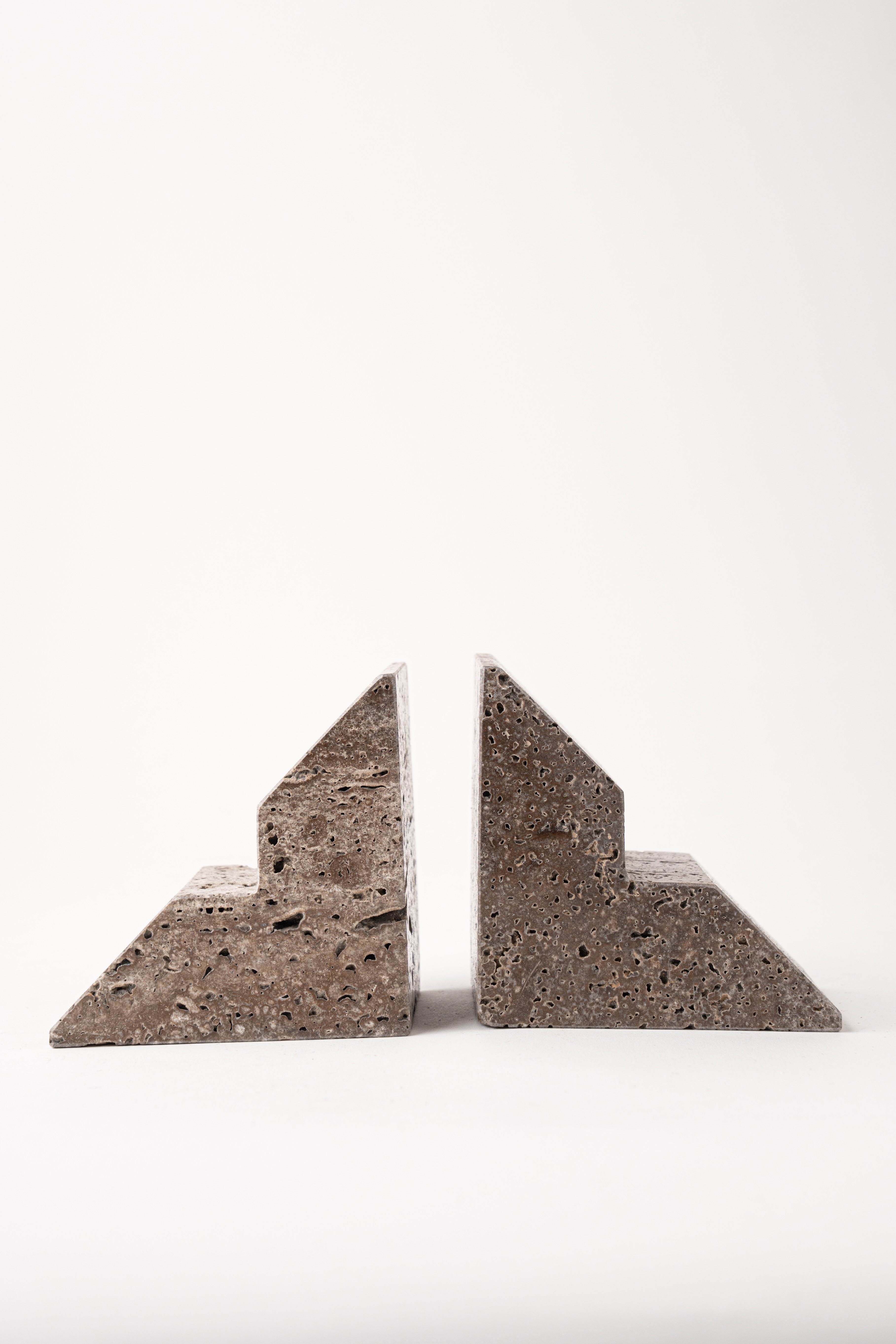 BOOKEND - TRIANGLE STONE GREY