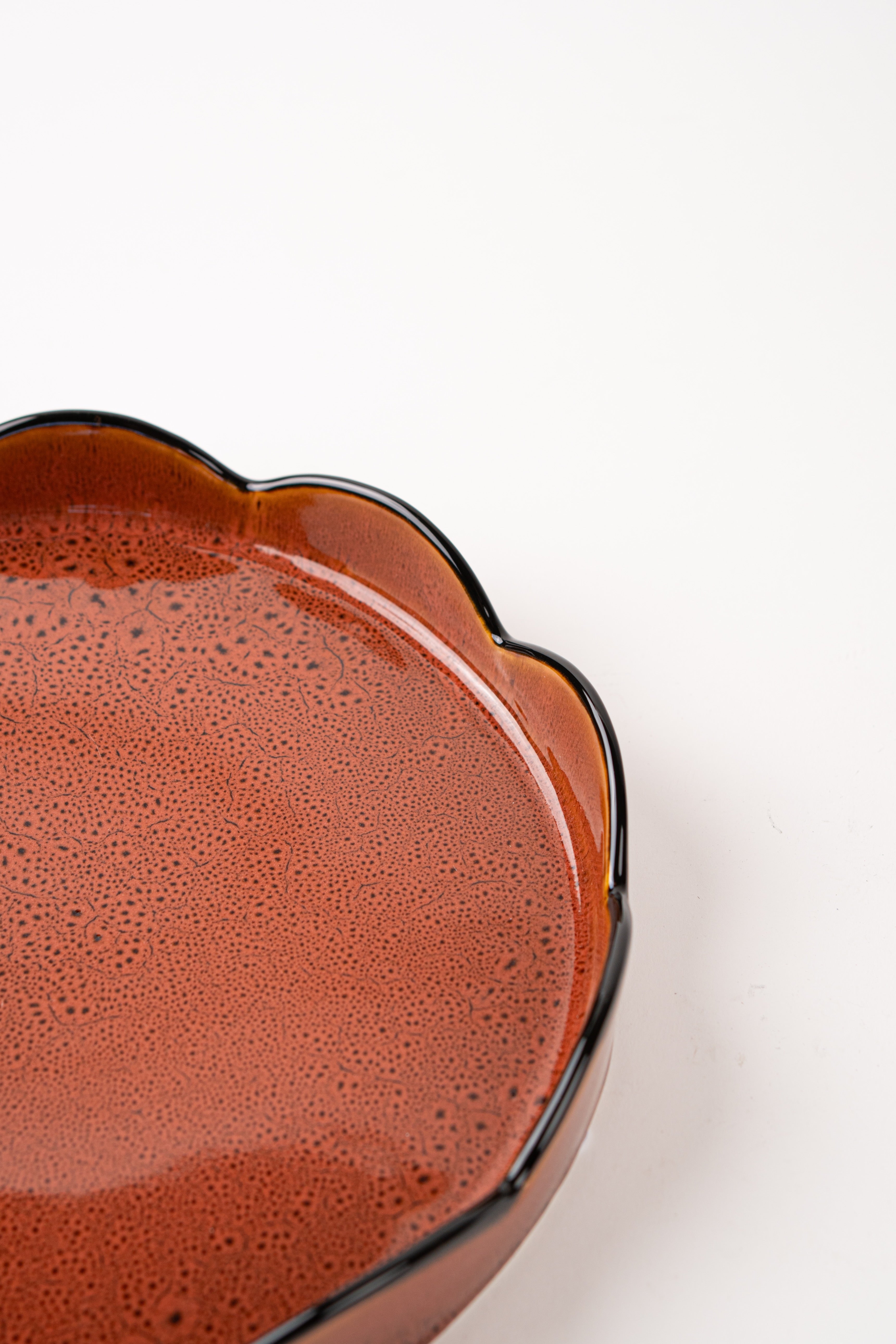 ROUND RED TRAY