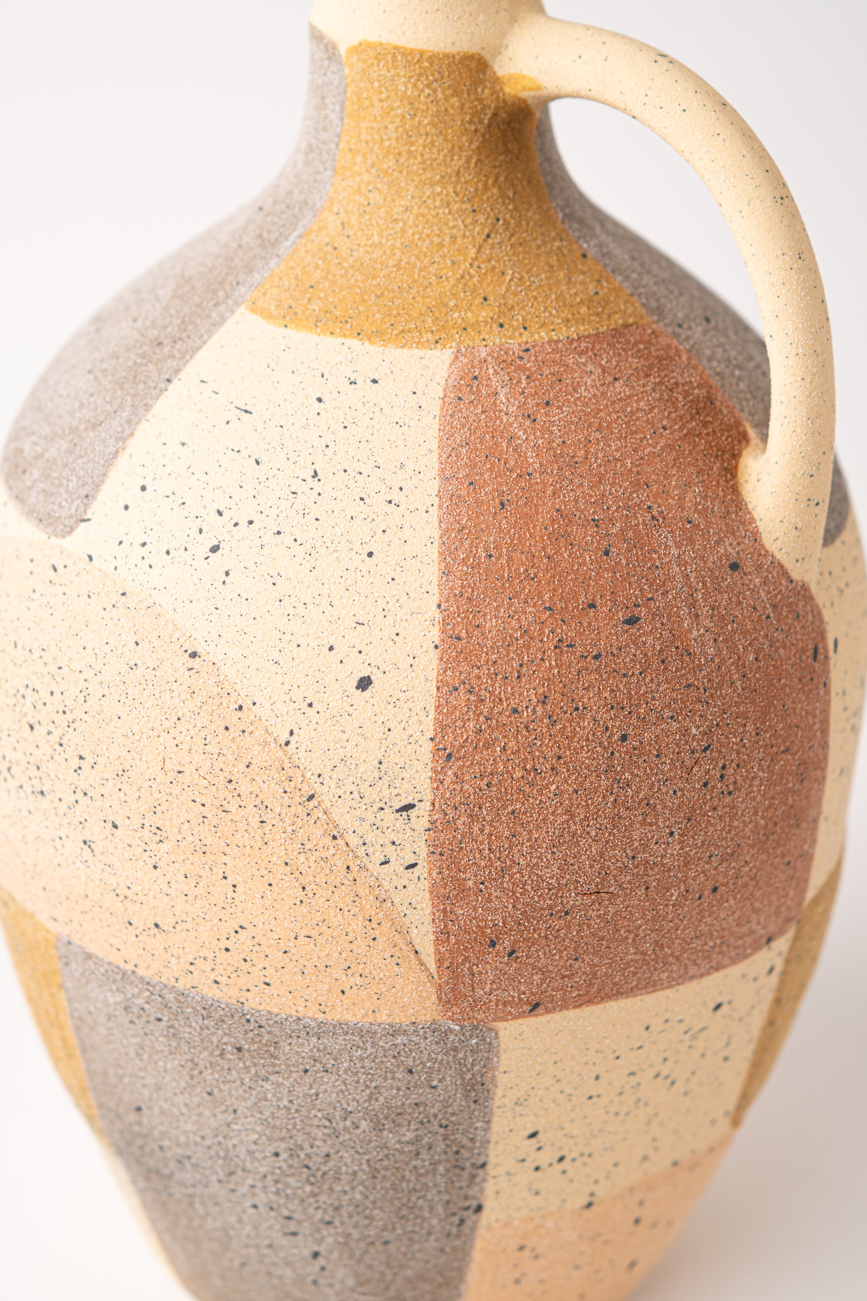 ASSORTED COLOR VASE - LARGE