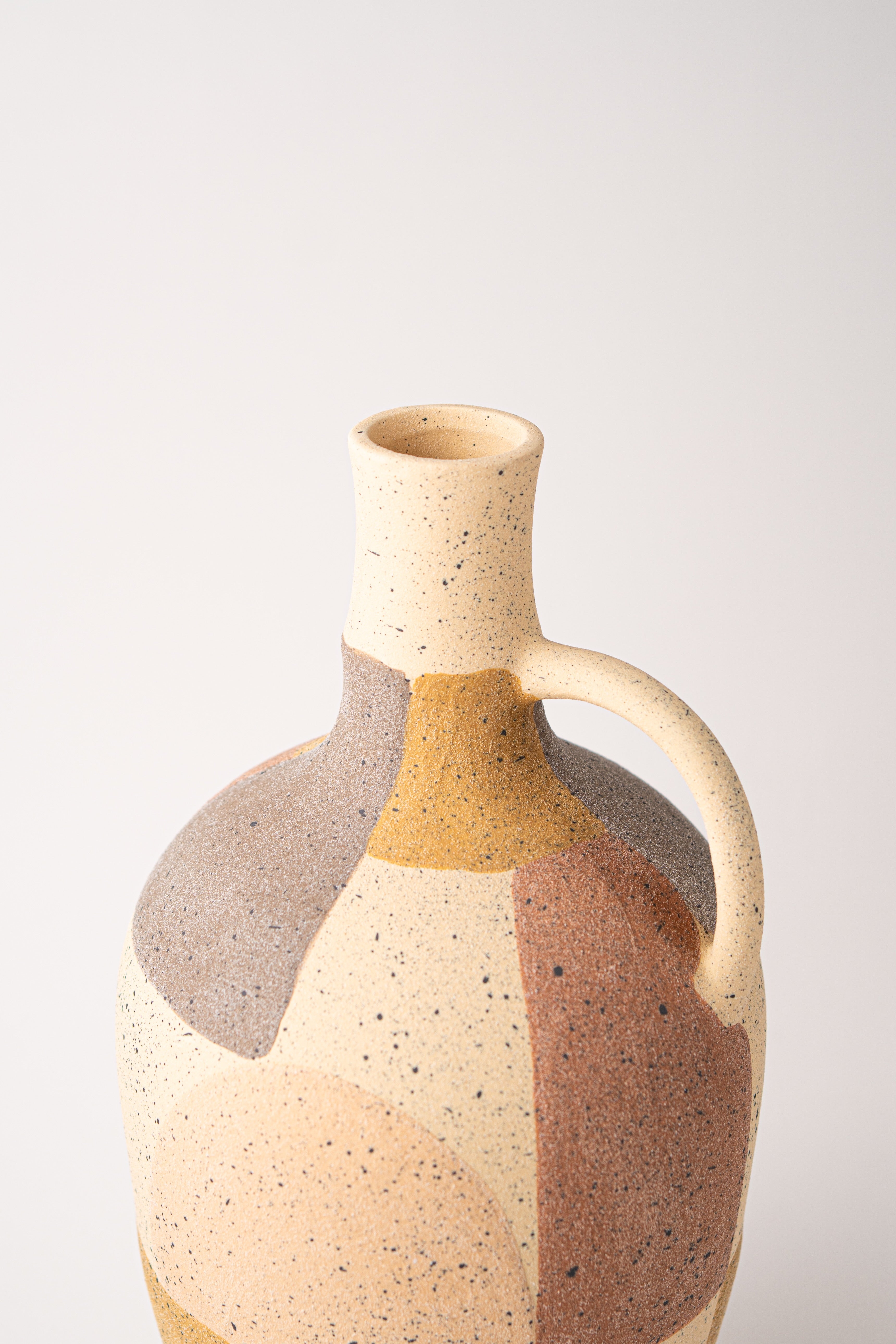 ASSORTED COLOR VASE - LARGE