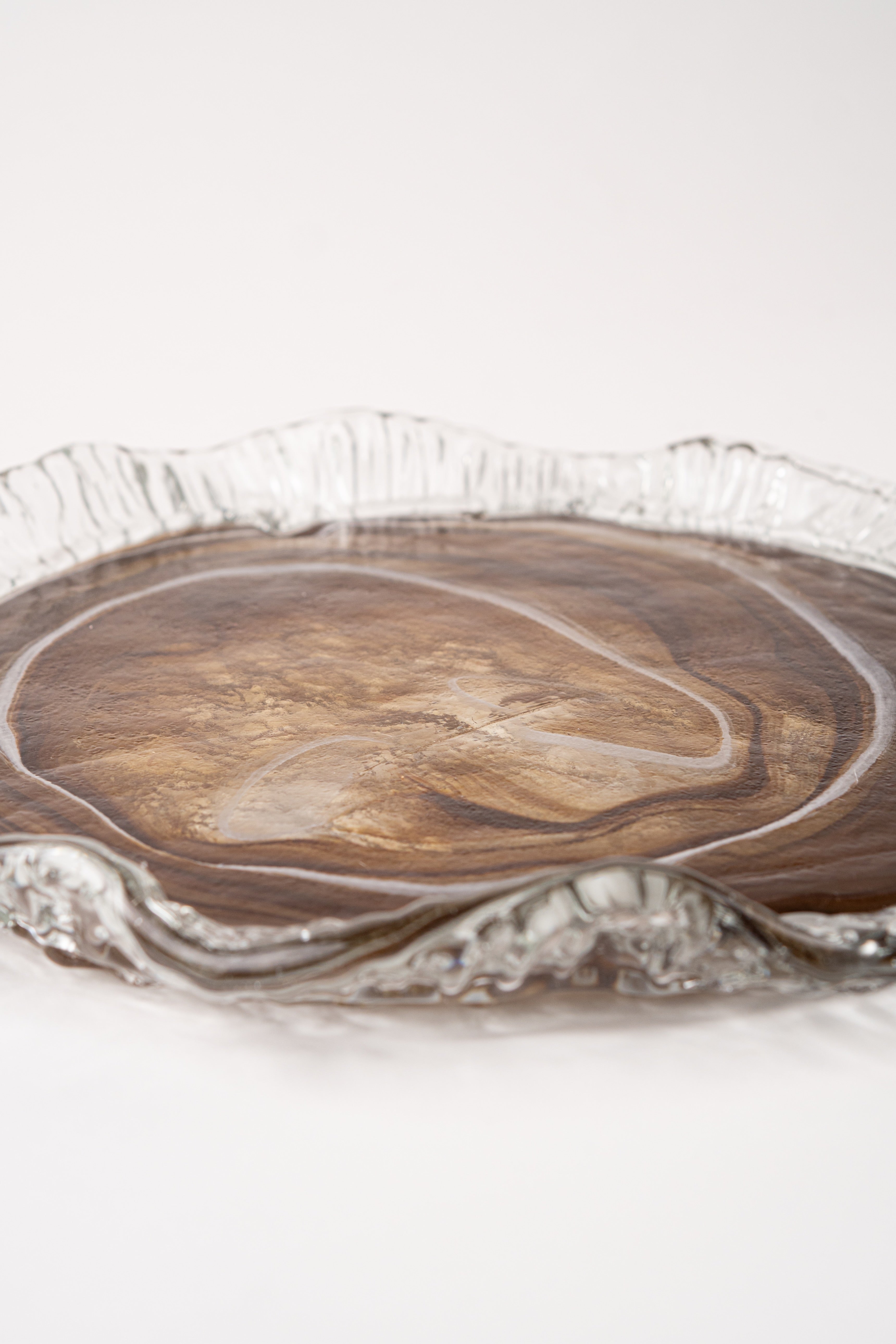 BROWN LACE PLATE