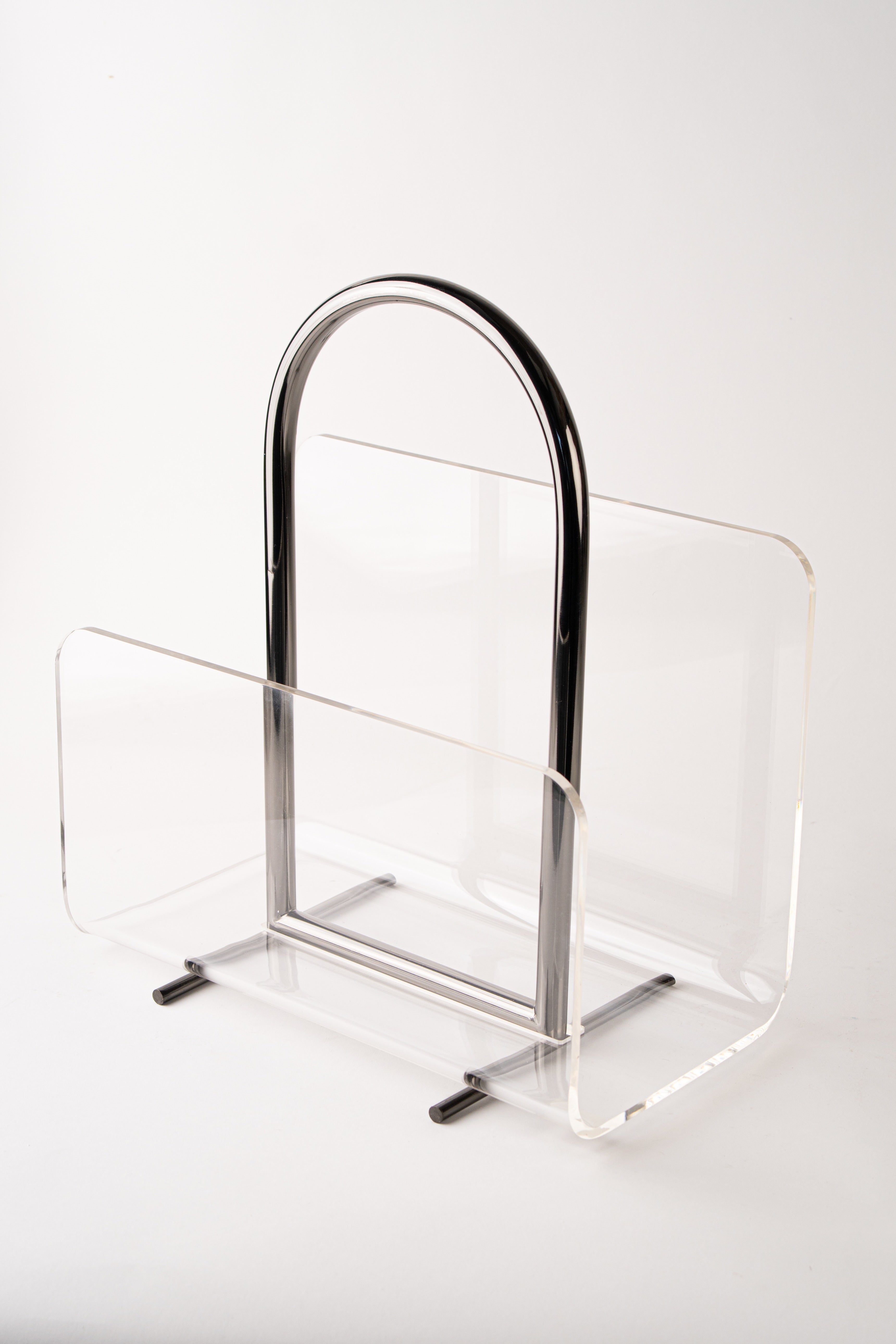 MAGAZINE / BOOK RACK - ACRYLIC METAL/TITANIUM