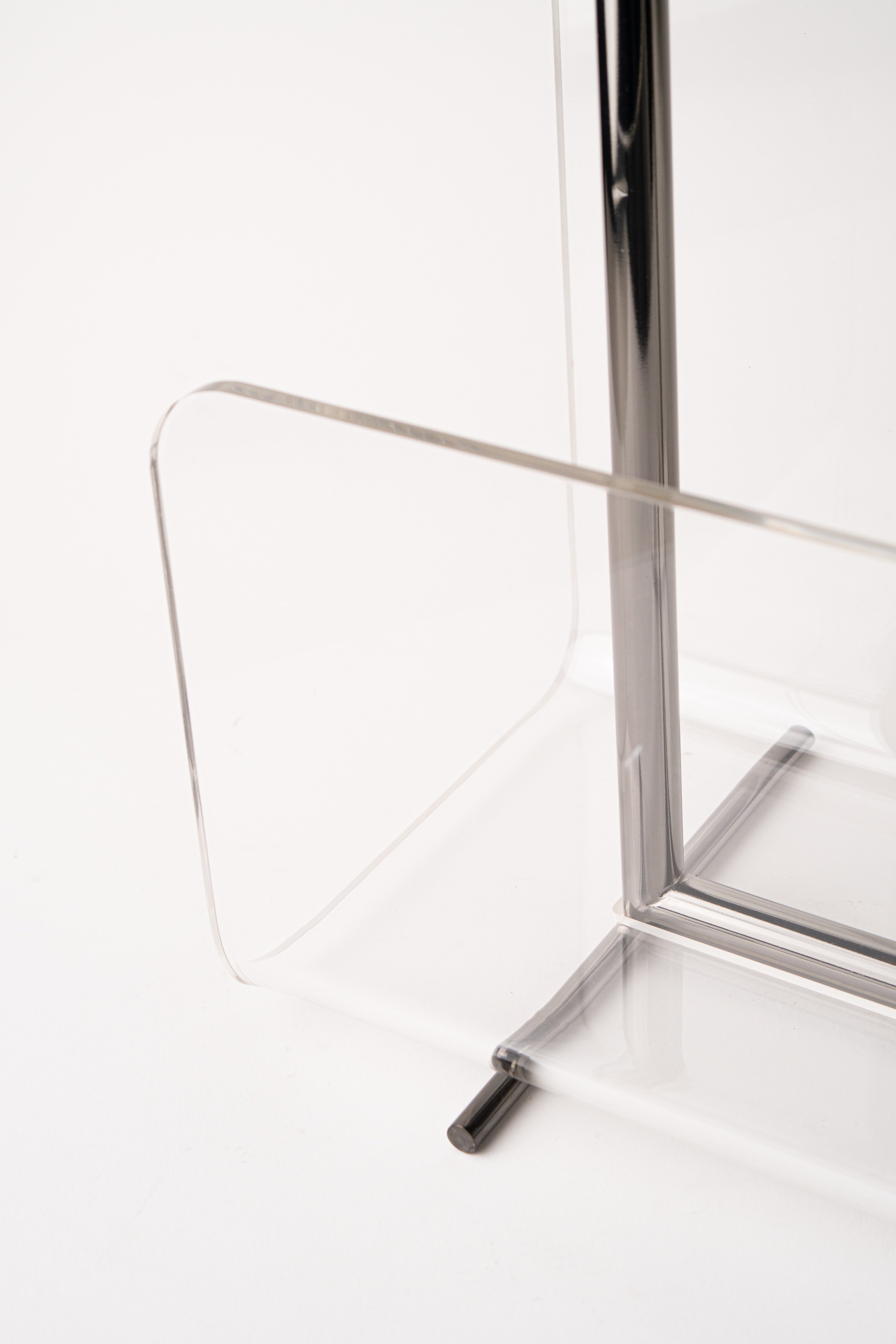 MAGAZINE / BOOK RACK - ACRYLIC METAL/TITANIUM