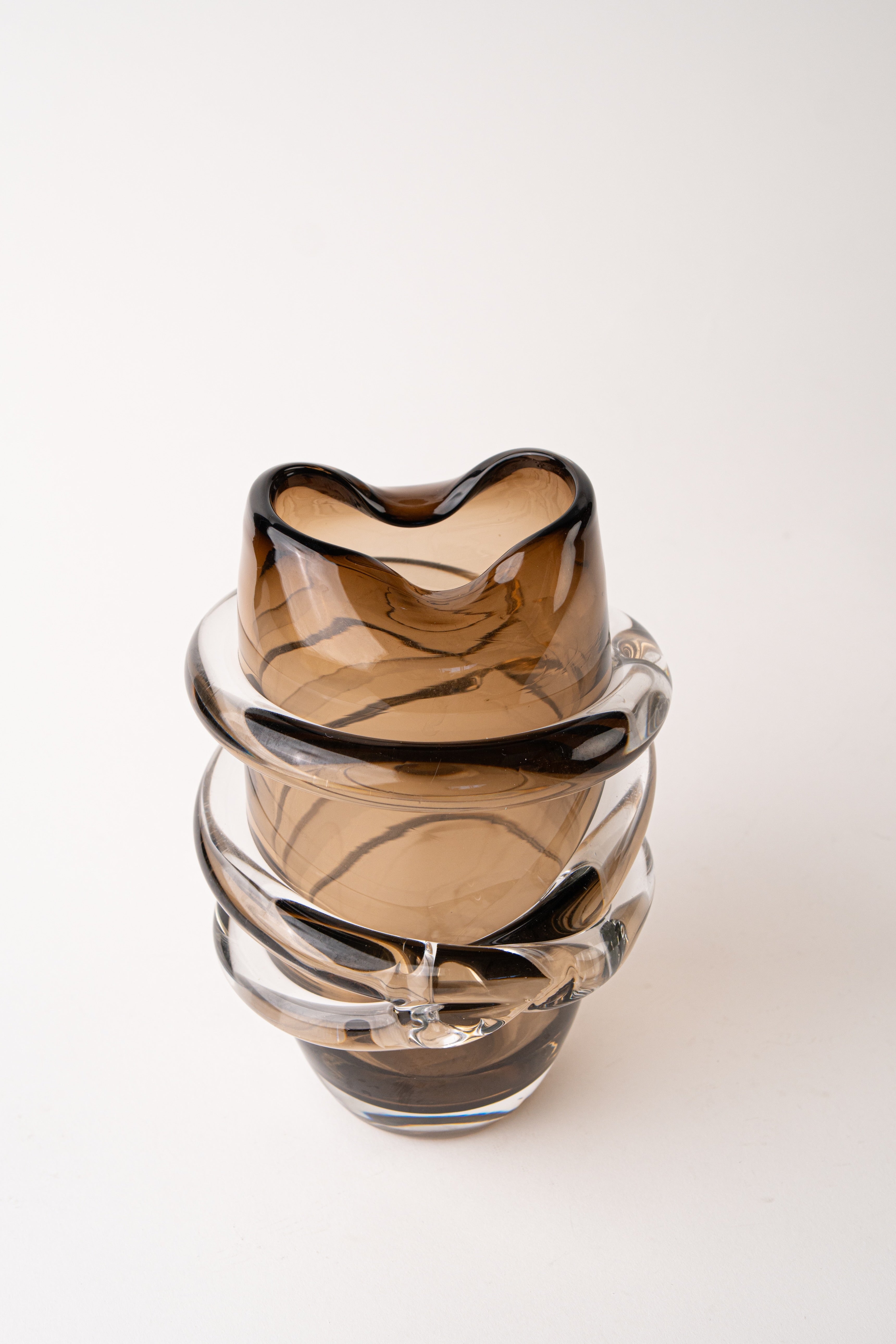 CROSS LINE BROWN VASE - SHORT