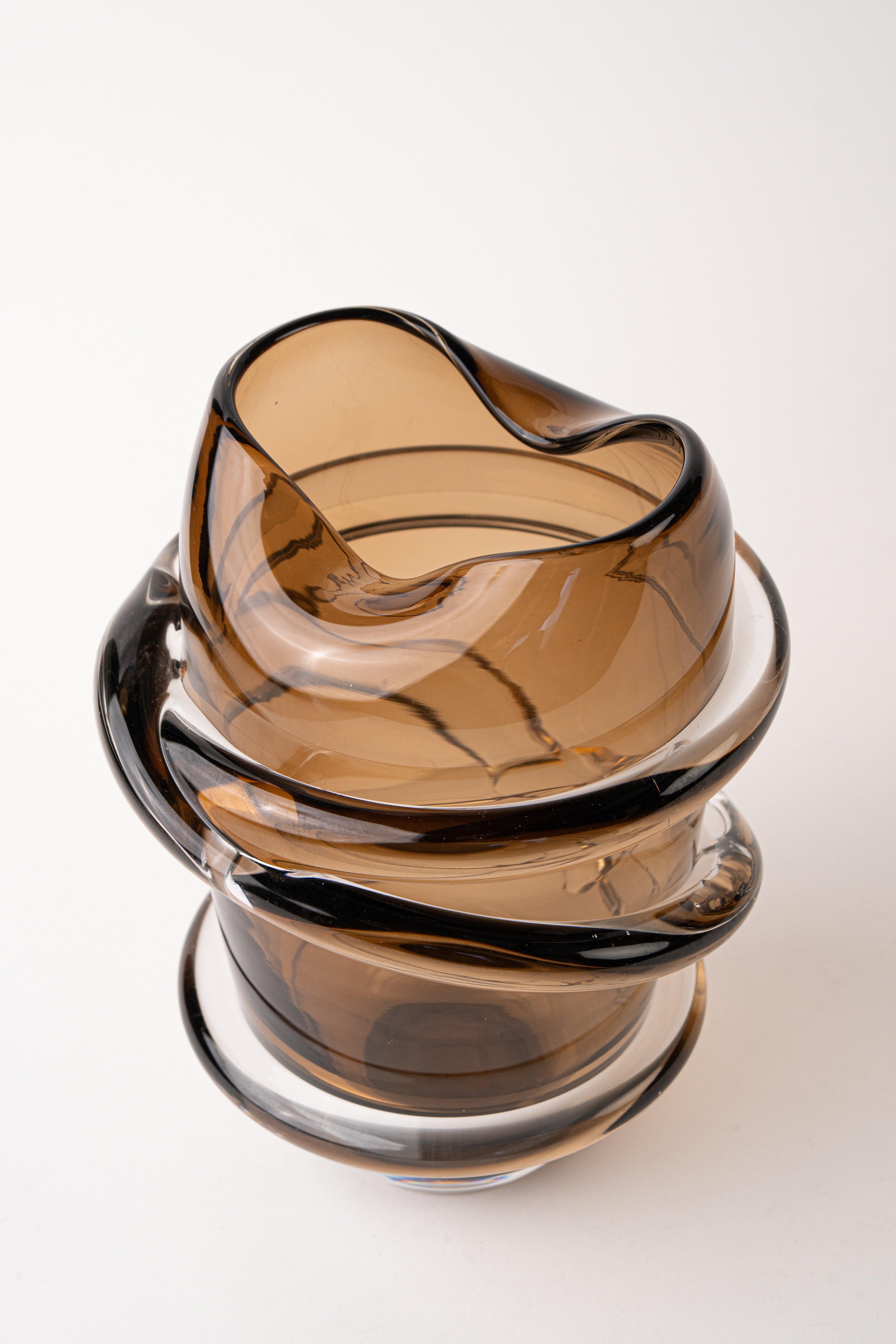 CROSS LINE BROWN VASE - SHORT