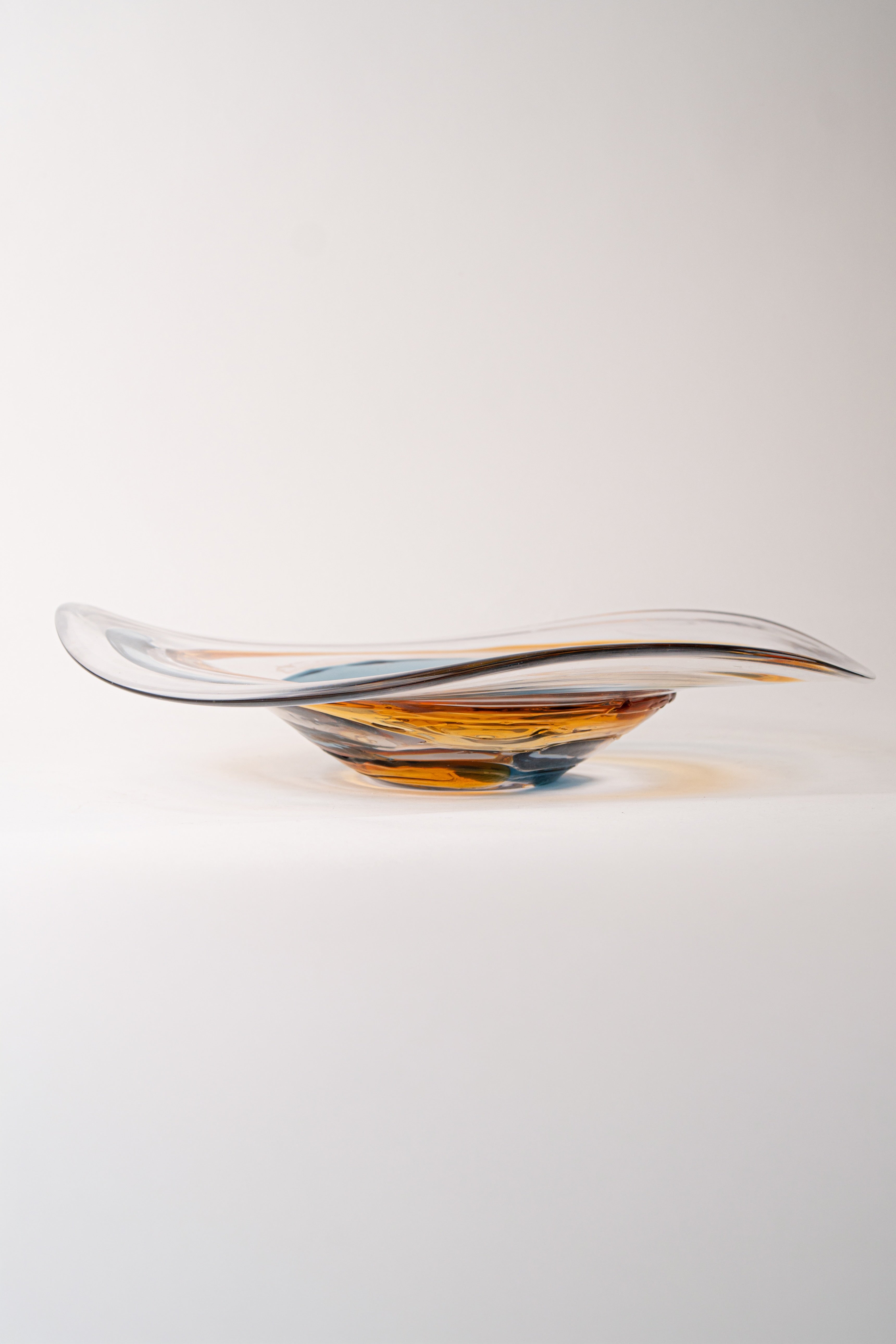 SKY BLUE AND YELLOW HYPNOTIC LINES PLATE