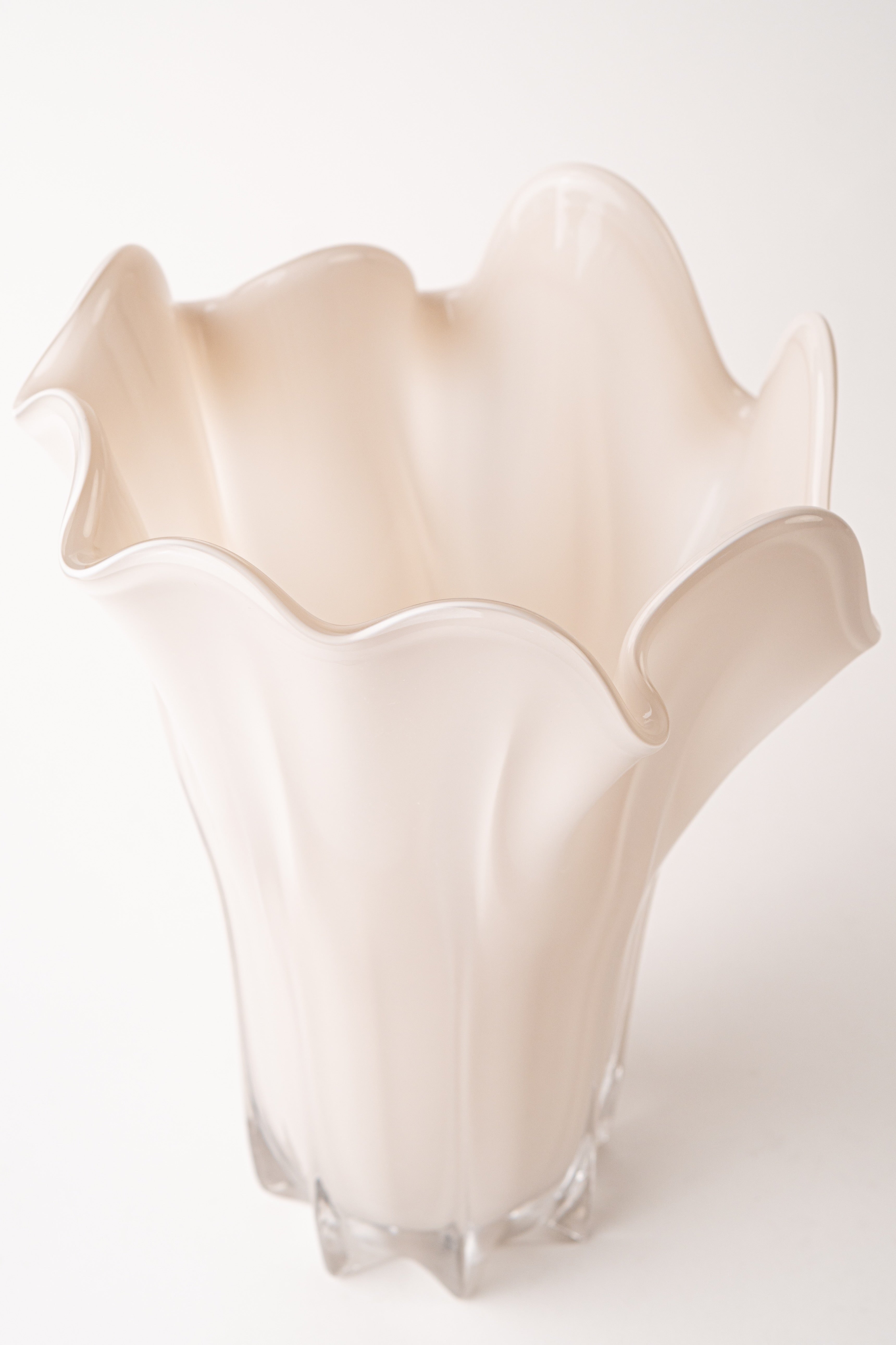 THE LOTUS LEAF VASE