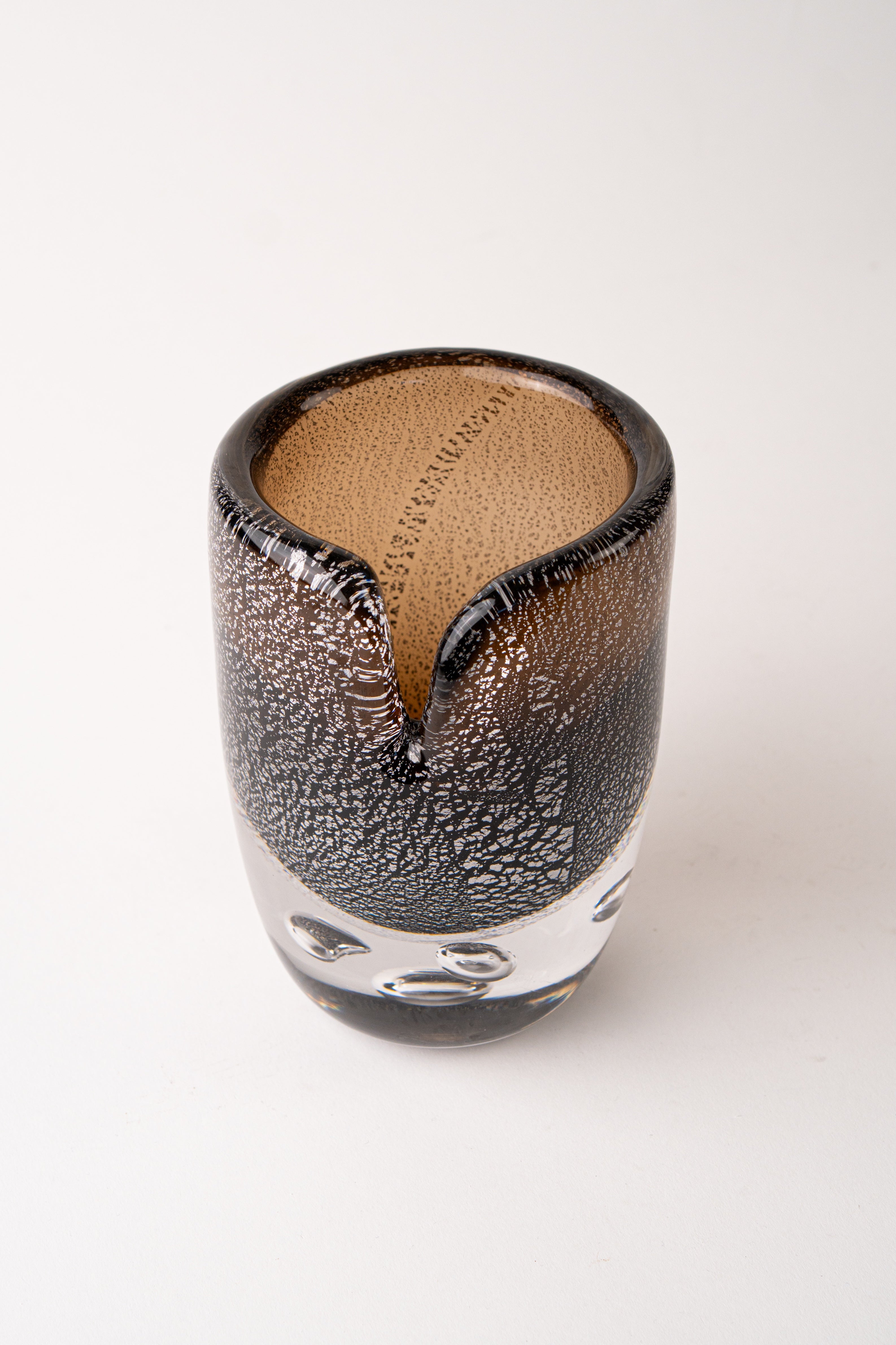 V NOTCH VASE - SHORT