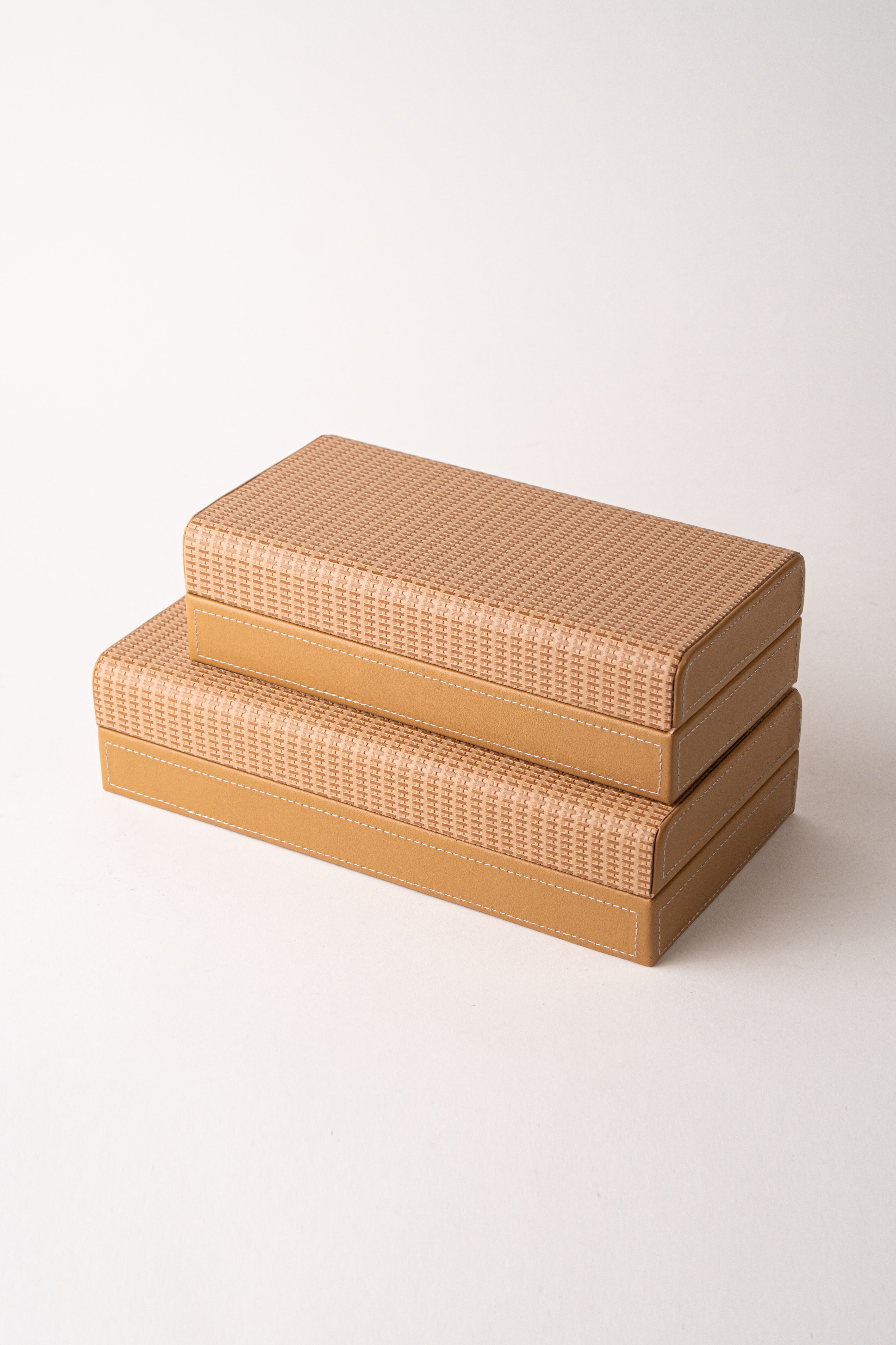 SET - ROUND LEATHER DECORATIVE BOX