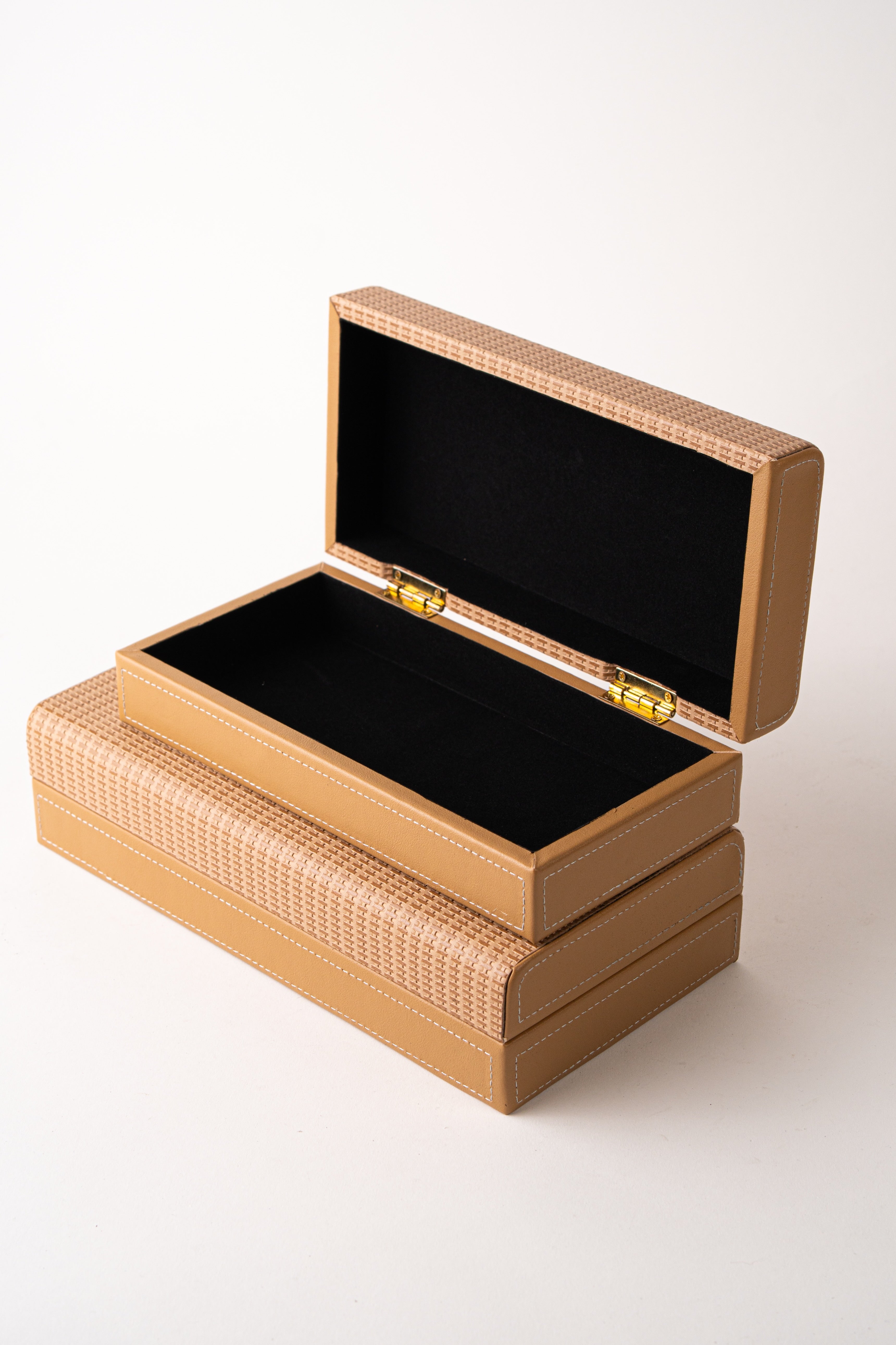 SET - ROUND LEATHER DECORATIVE BOX