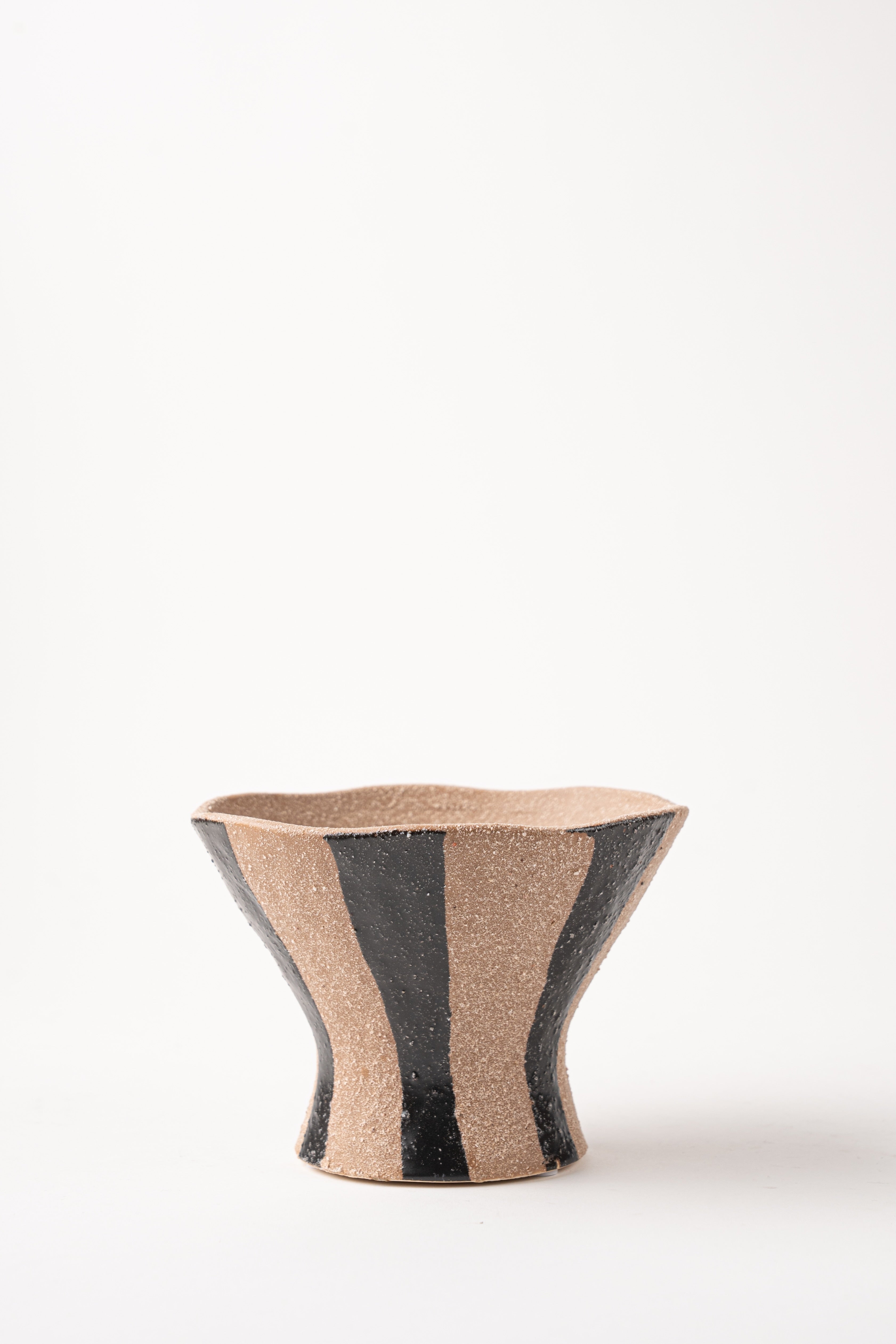 THE BLACK LINE VASE - SMALL