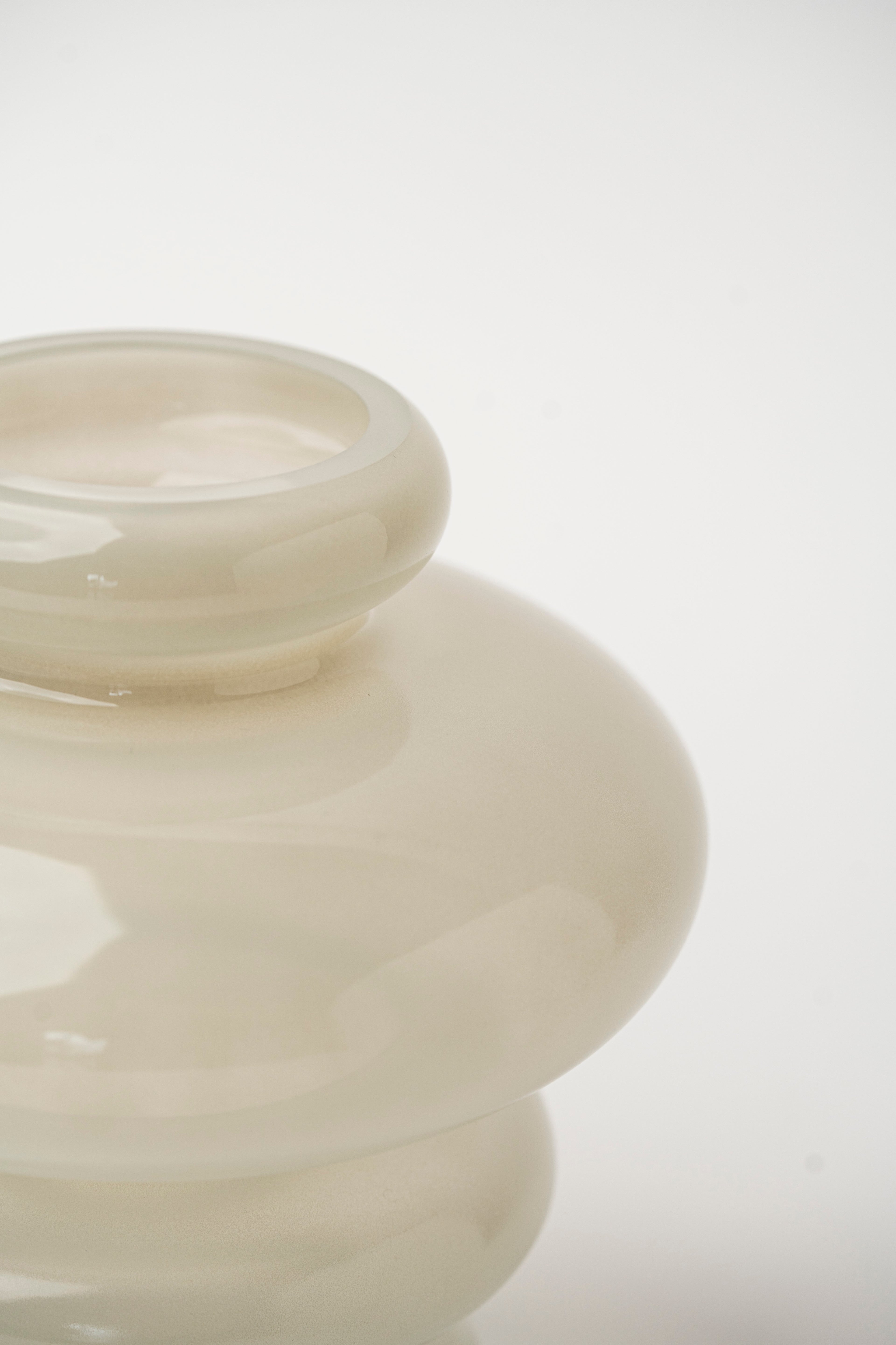 MULTI-CIRCLE VASE - LIGHT GRAY SMALL