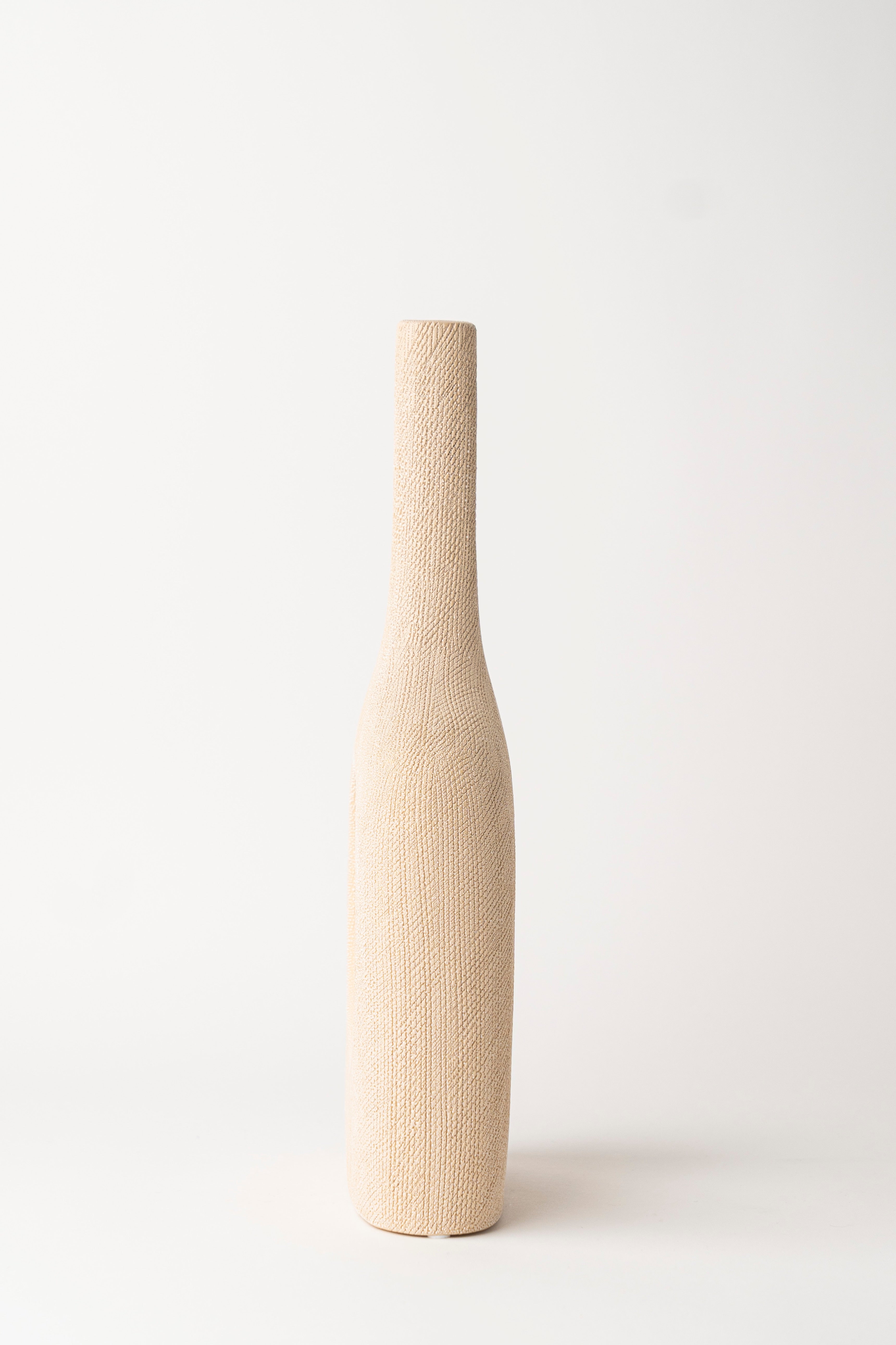 EYE AND LONG NECK CERAMIC VASE - TALL