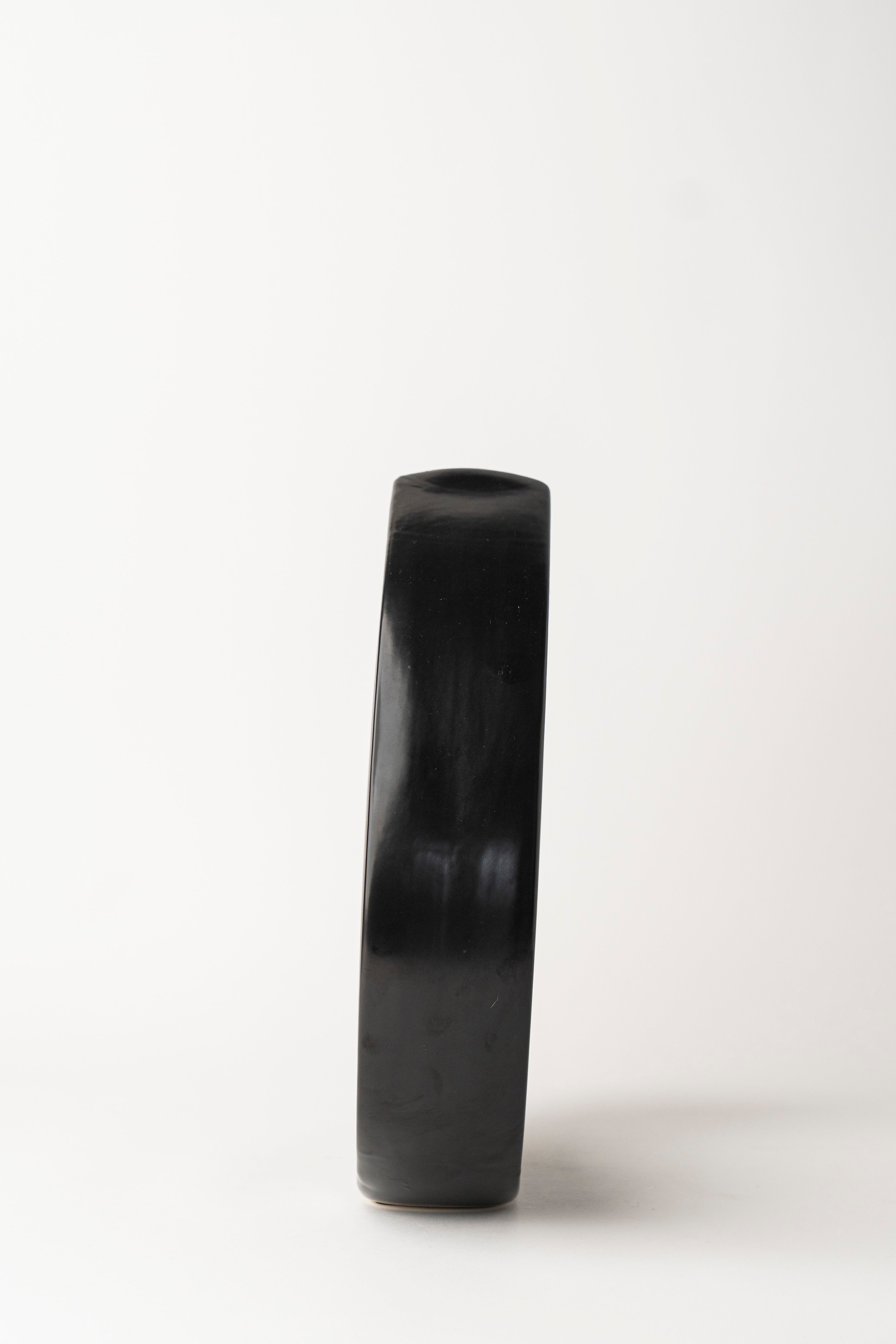 BLACK SEMICIRCLE DECORATION