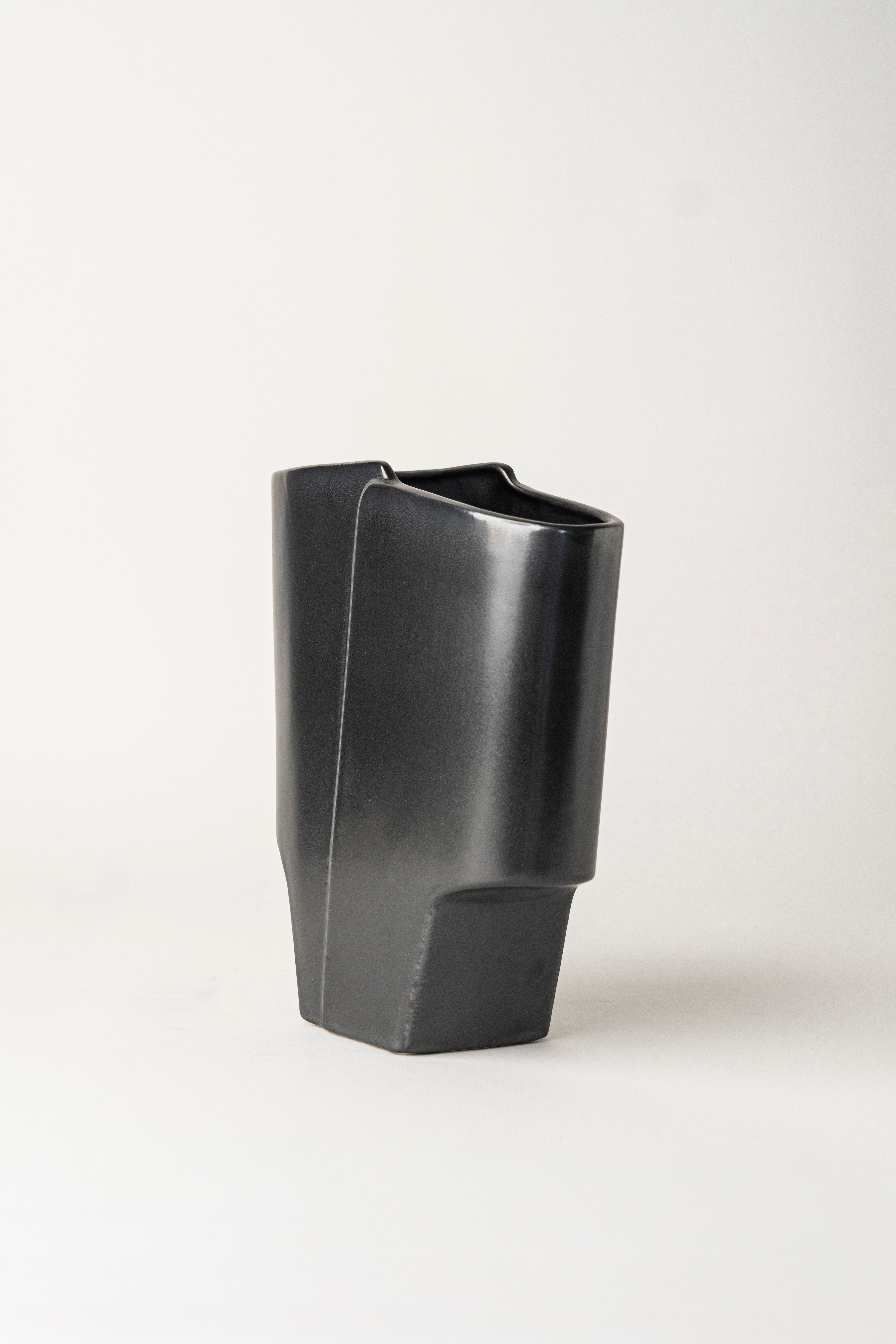 DOUBLE FLAP VASE LARGE