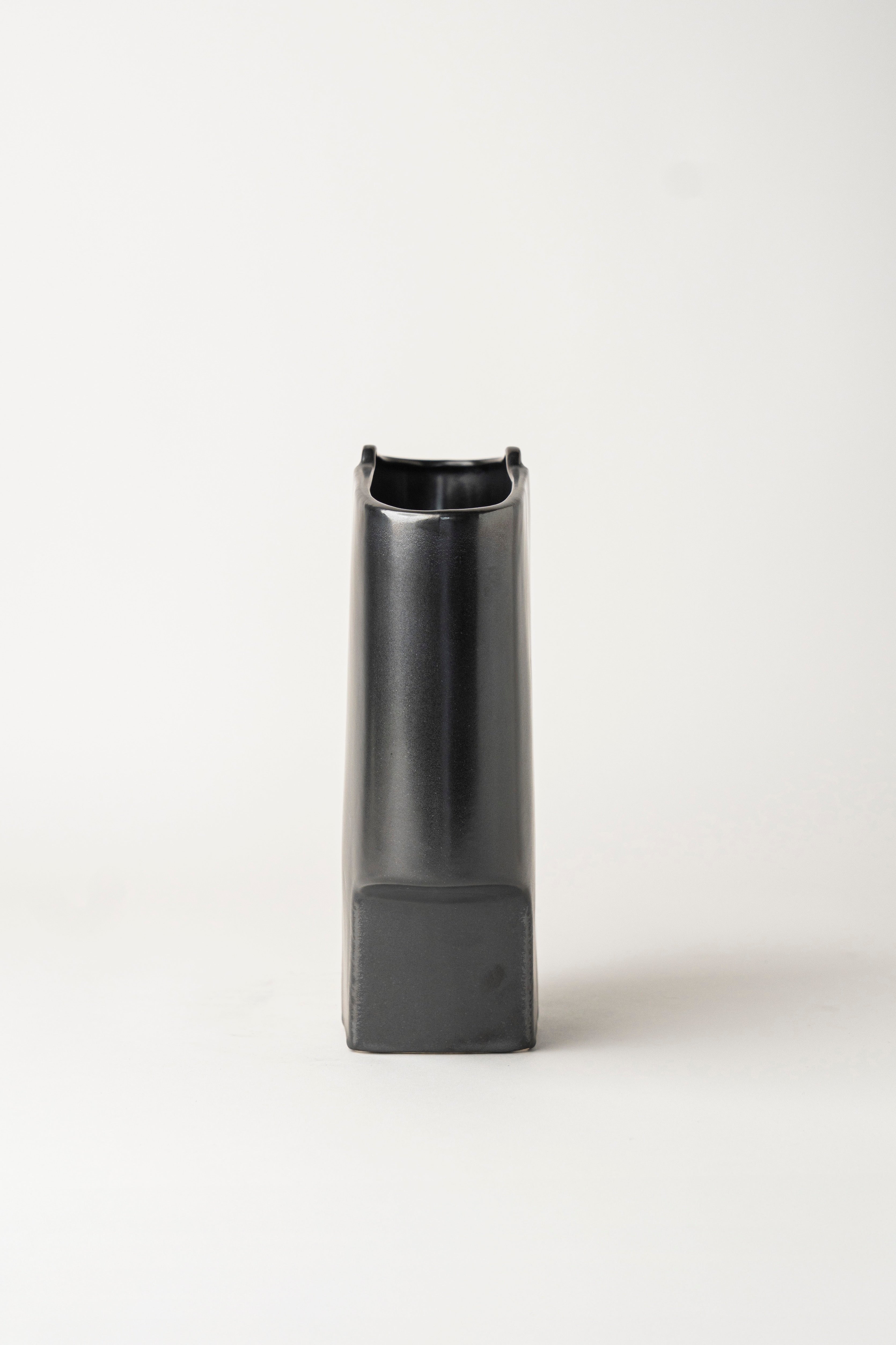 DOUBLE FLAP VASE LARGE