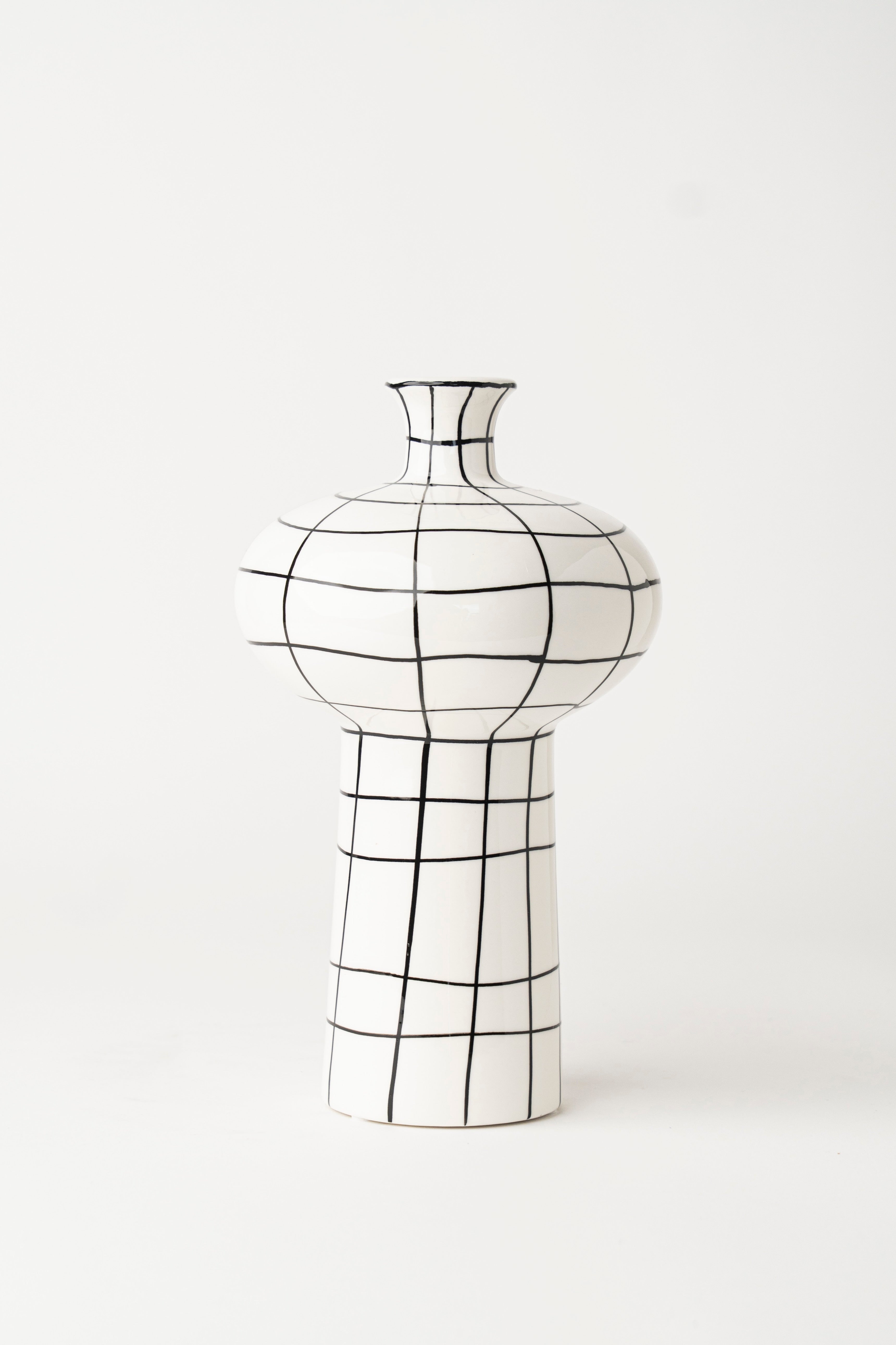 HAND-PAINTED GRID VASE TALL