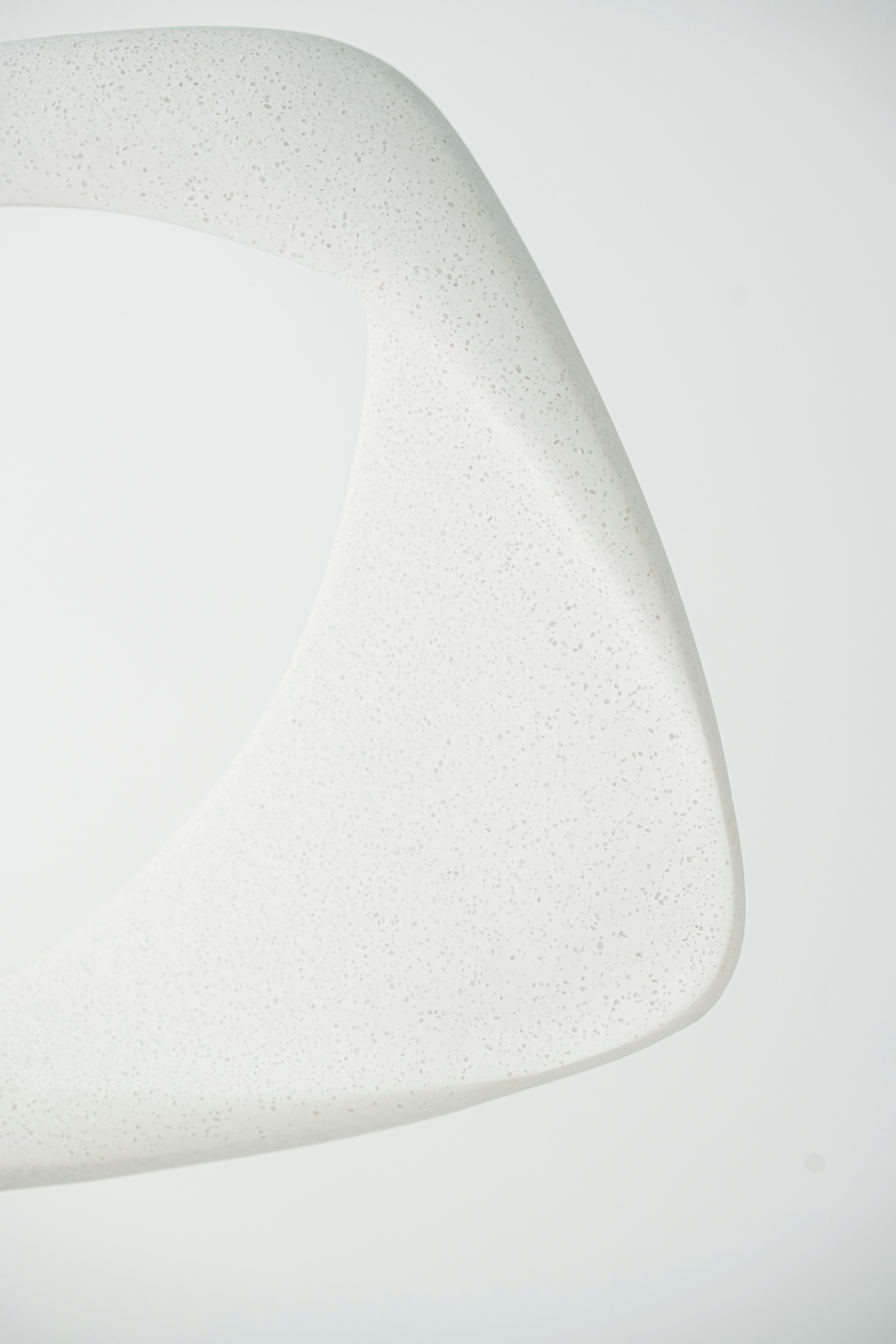 WHITE LEAF ORNAMENT - SHORT