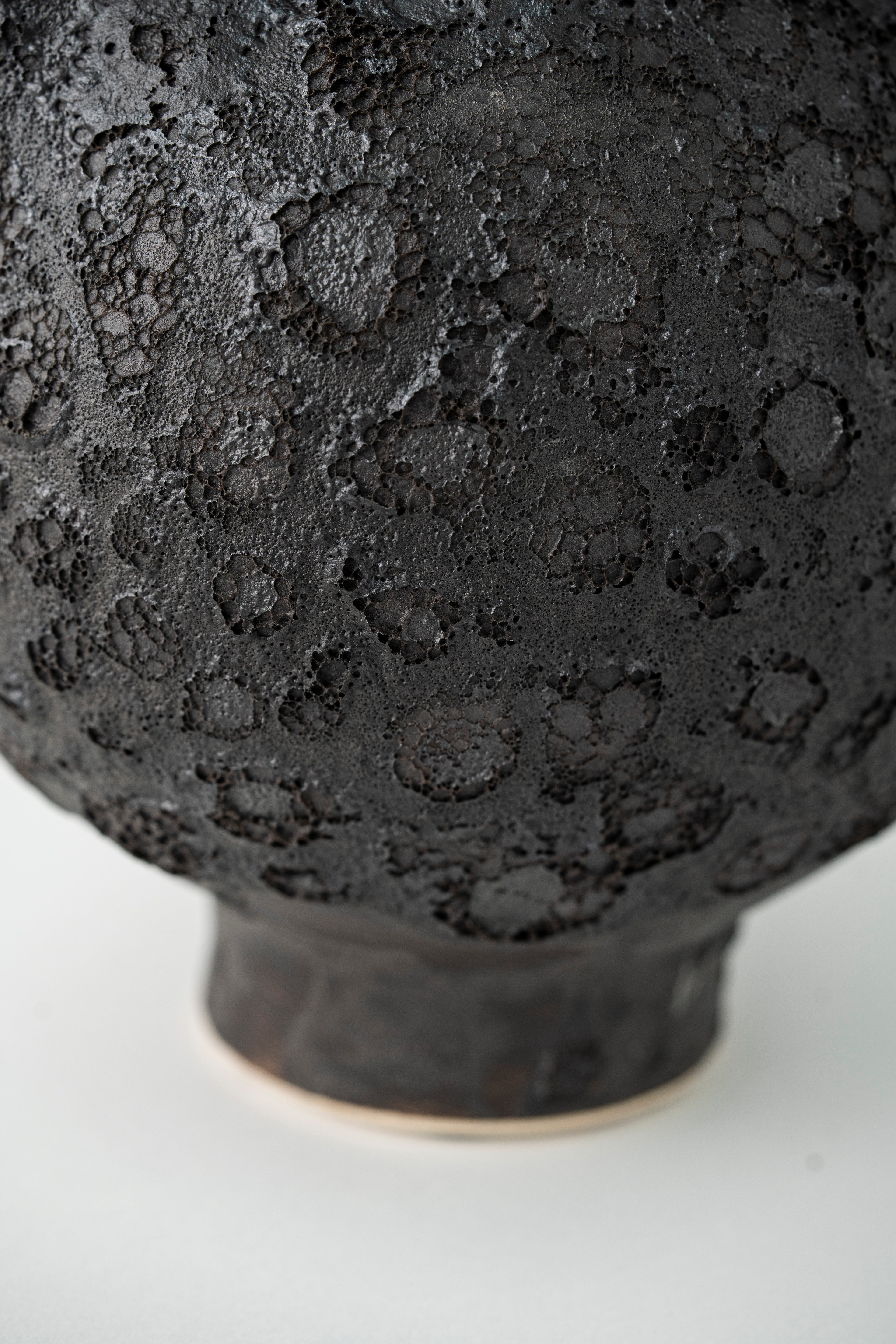 THE LUNAR LAVA BOTTLE SMALL