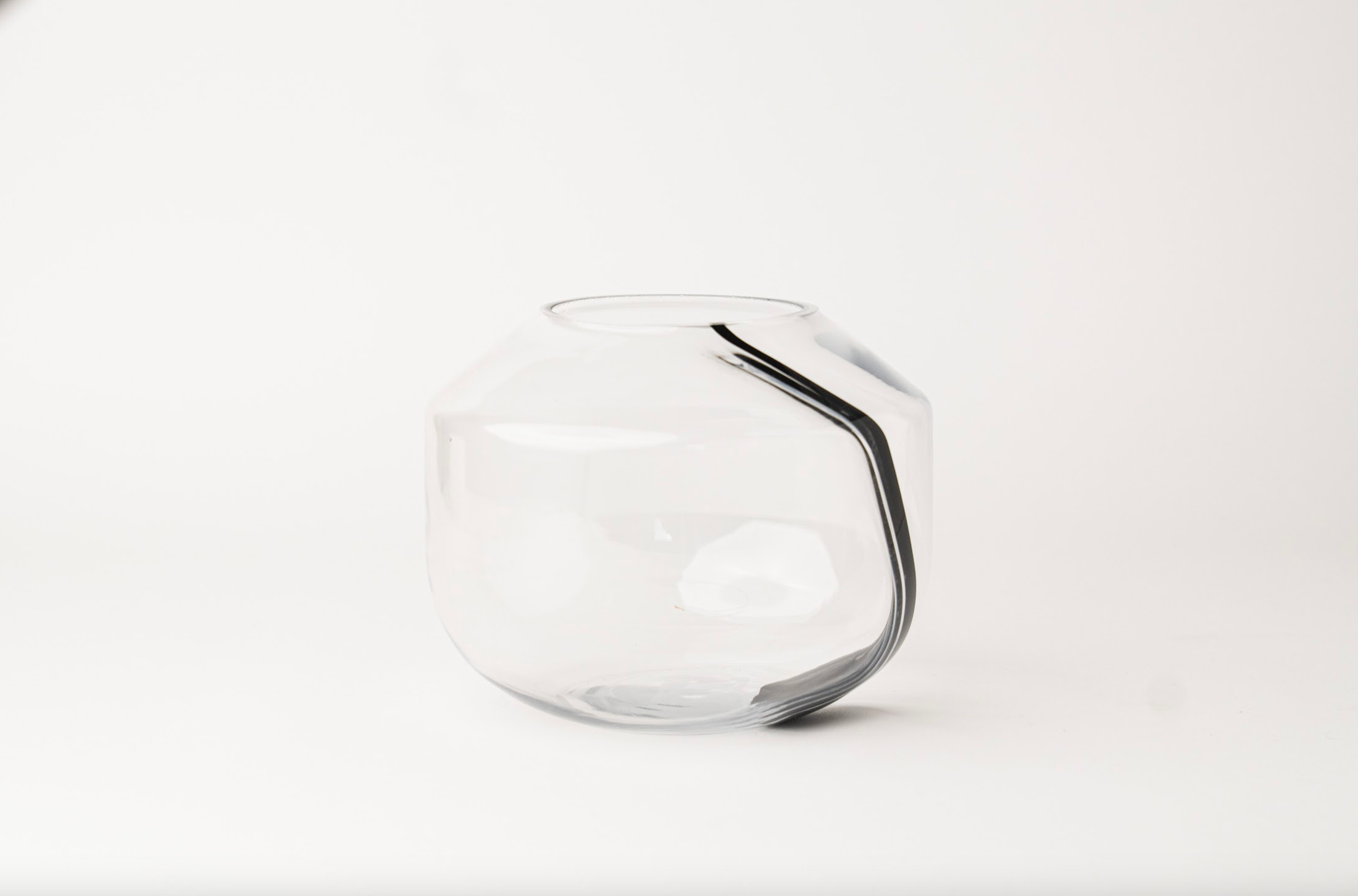 SINGLE LINE THROUGH - SMALL