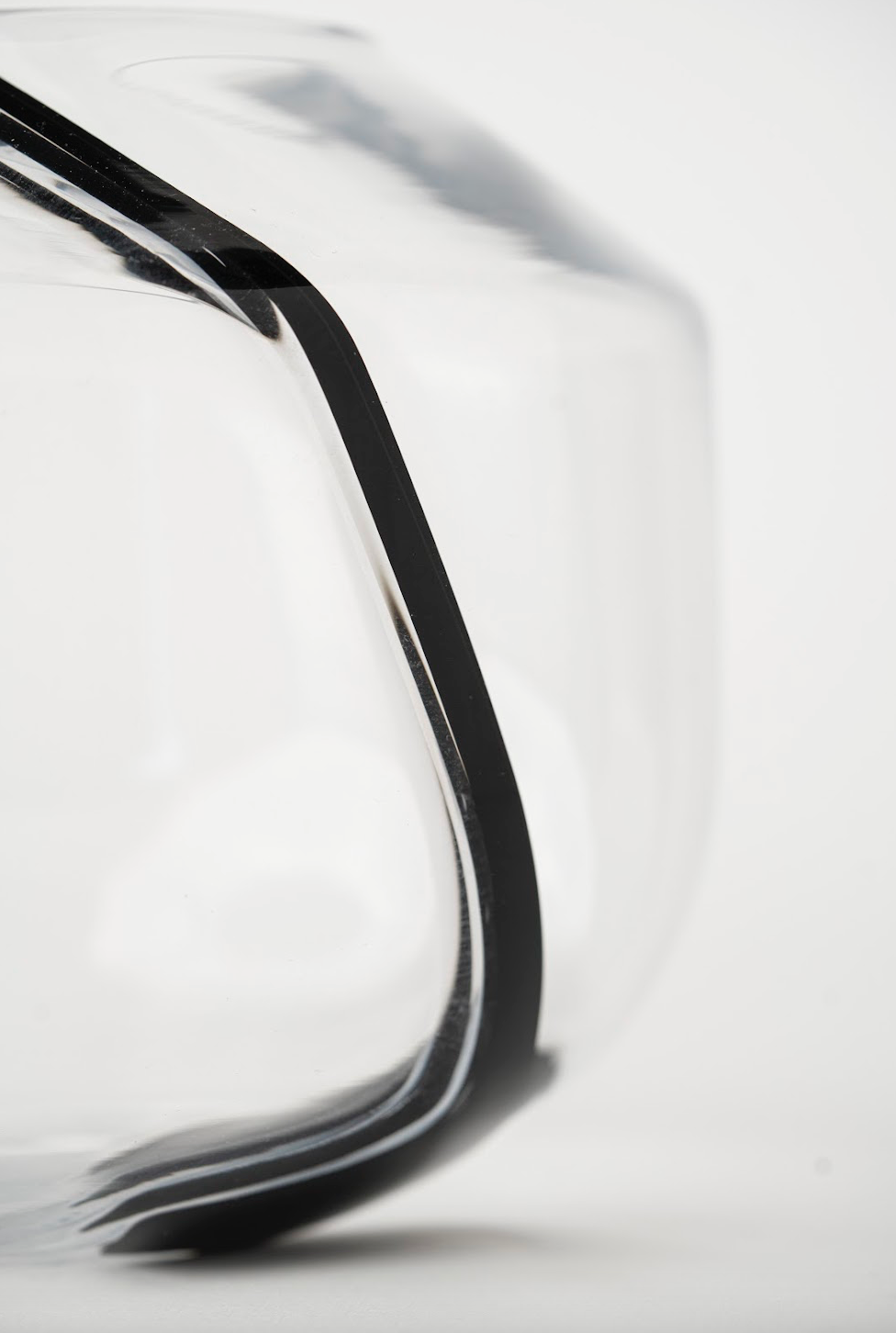 SINGLE LINE THROUGH - SMALL