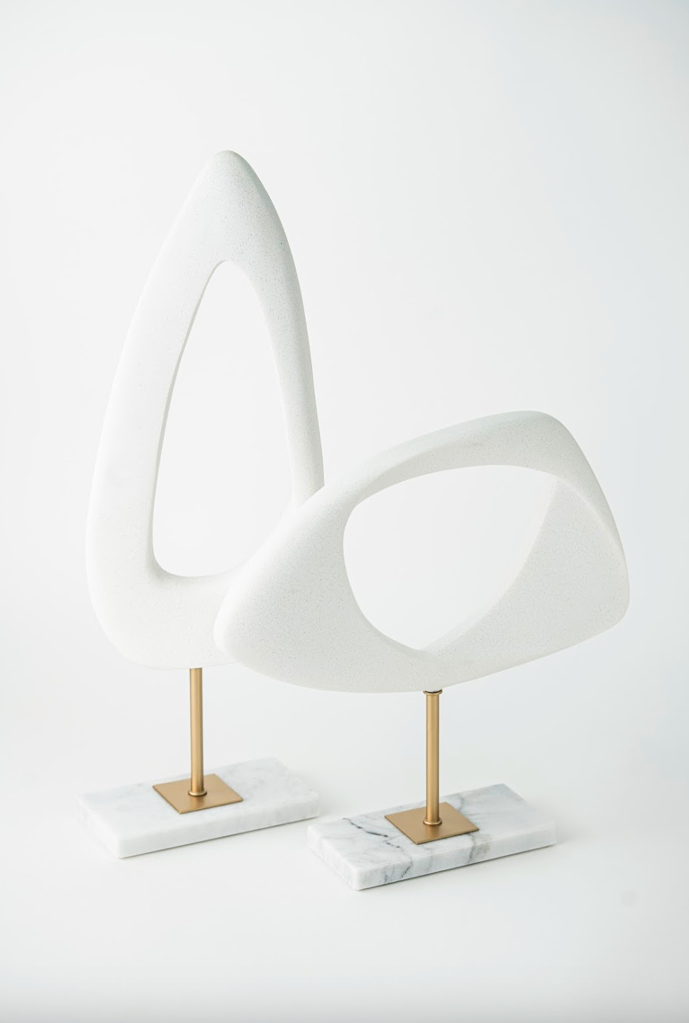 WHITE LEAF ORNAMENT - TALL