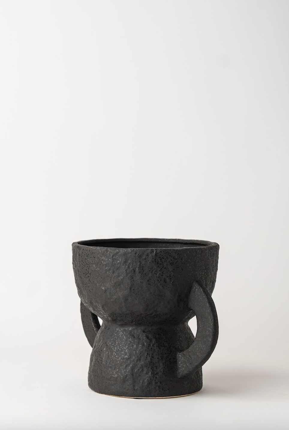 THE AMPHORA VASE