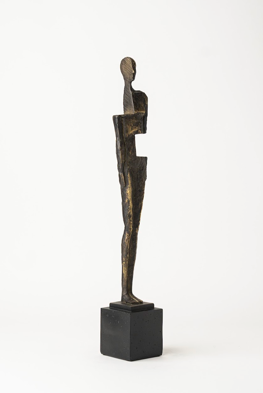 HALF-FACED SCULPTURE