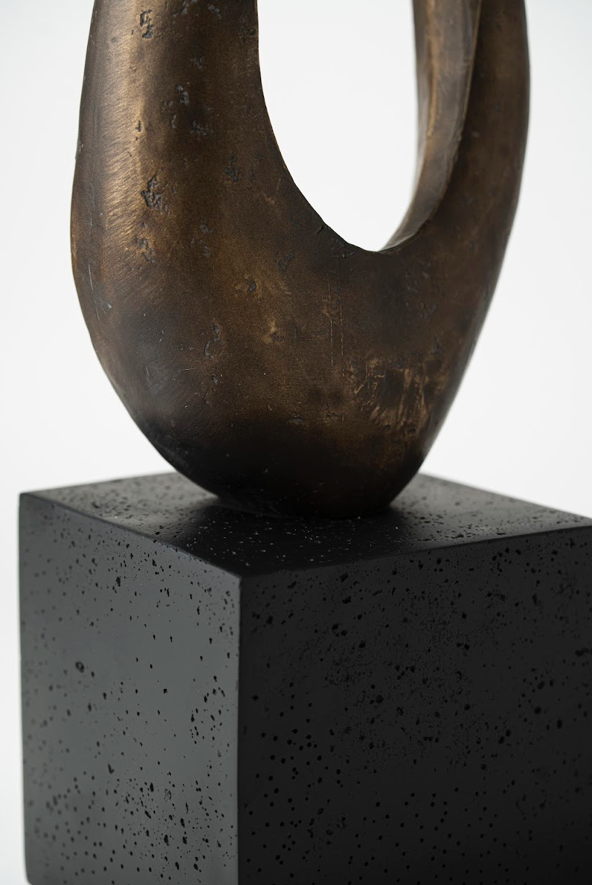 MOVEMENT DECORATIVO SCULPTURE
