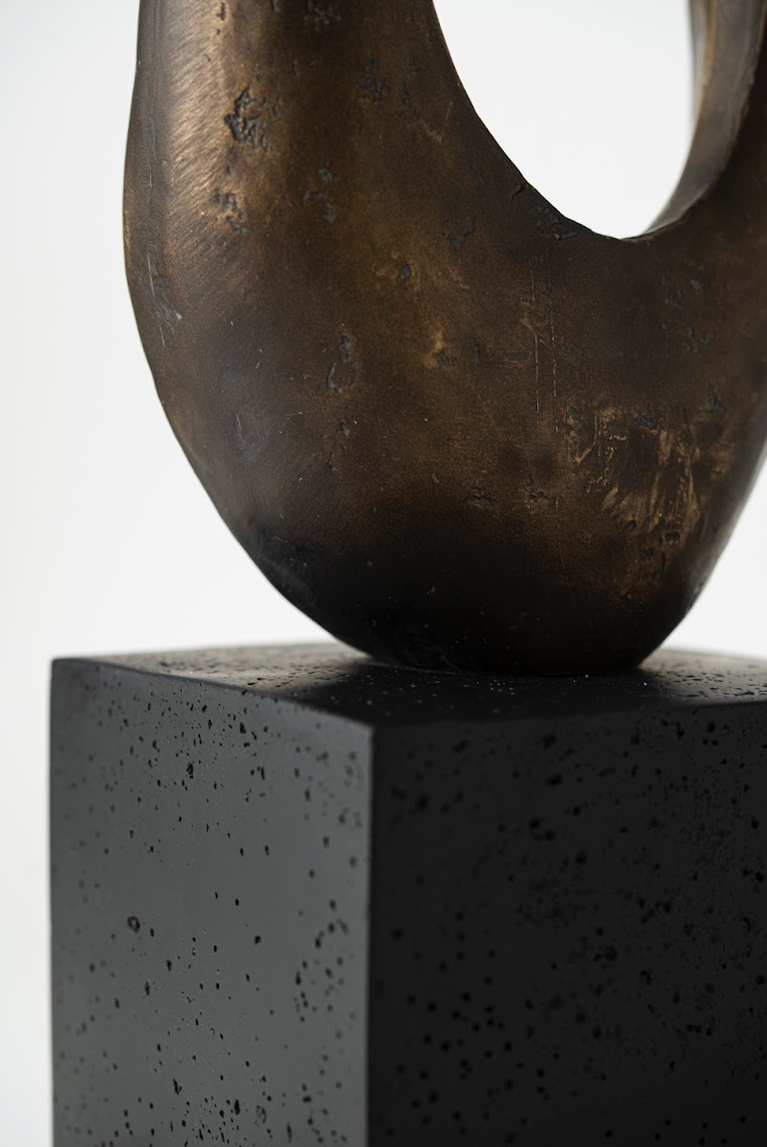 MOVEMENT DECORATIVO SCULPTURE