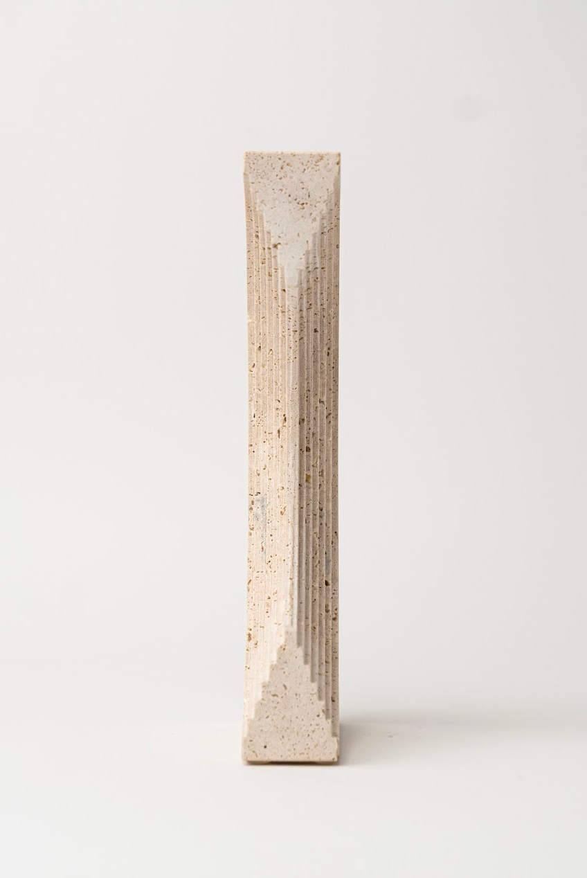 HALF-CIRCLE NATURAL STONE PIECE