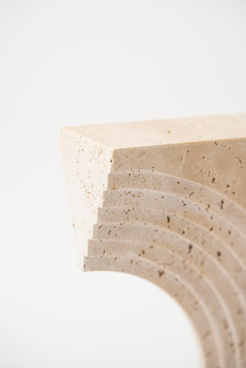 HALF-CIRCLE NATURAL STONE PIECE