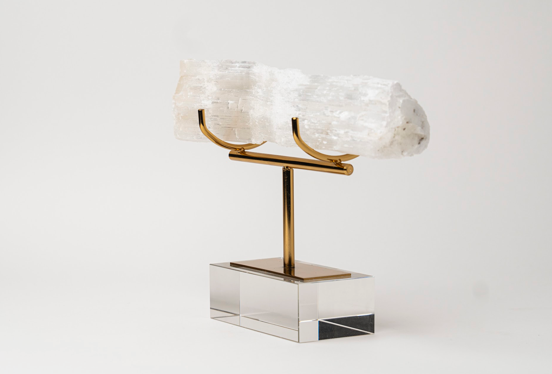 NATURAL STONE PIECE