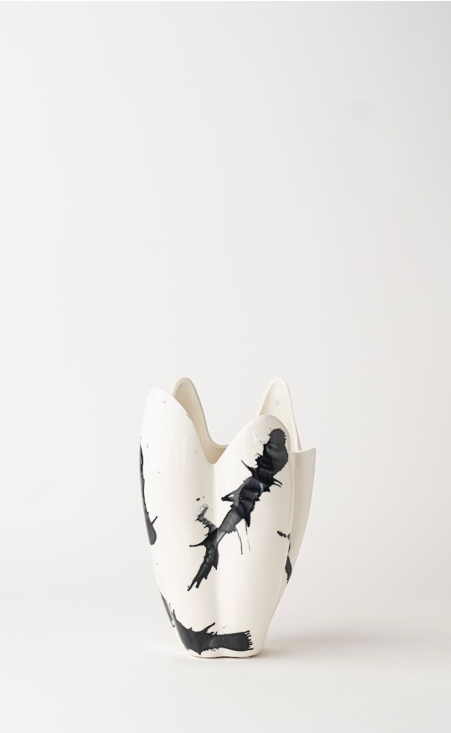 THE INKED VASE - SHORT
