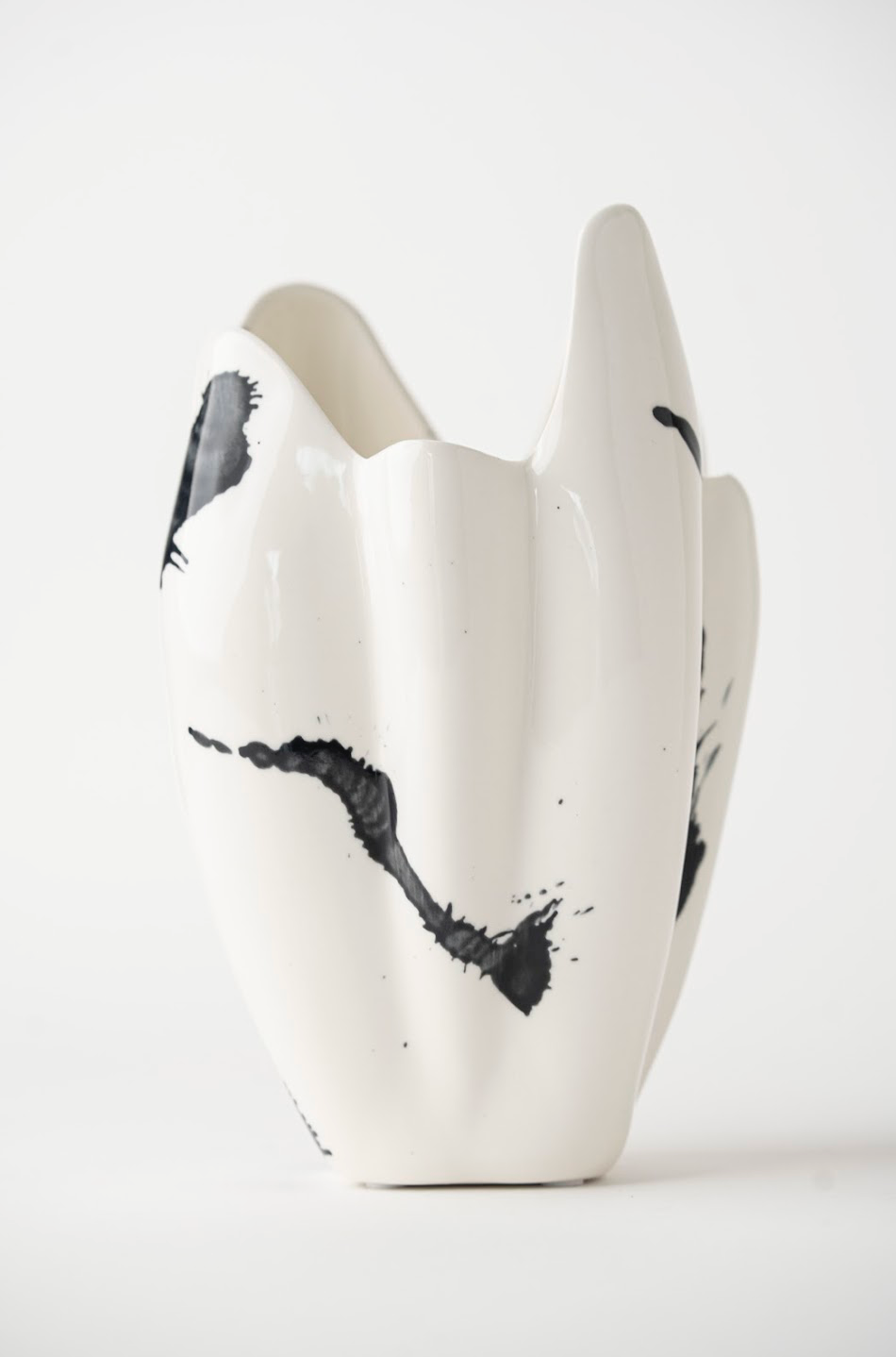 THE INKED VASE - SHORT