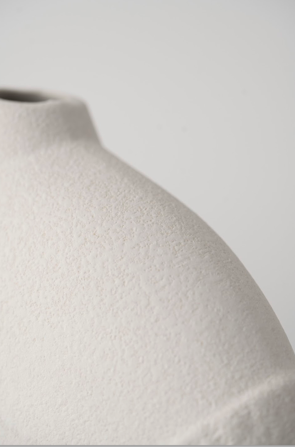 THE ROCK PATTERN AND NARROW MOUTH VASE LARGE